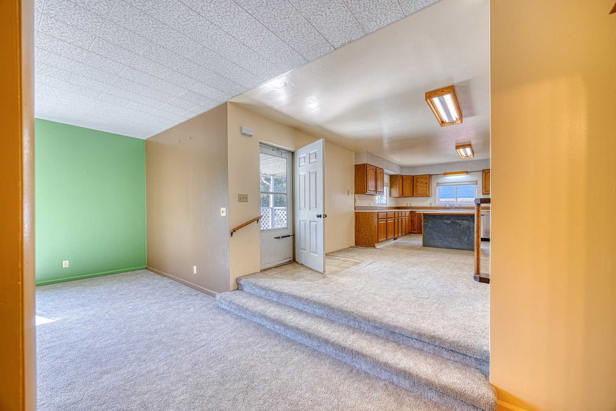 1818 Main Street Property Photo 16
