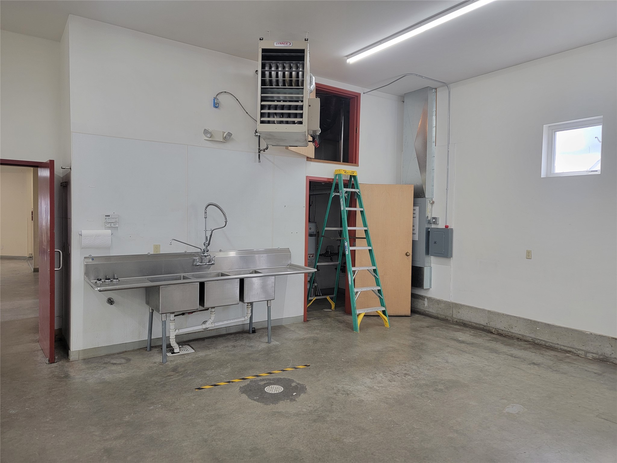 1616 Lewis Street Property Photo 17