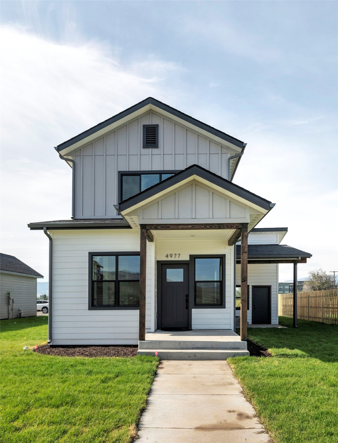 4930 England Boulevard Property Photo 1