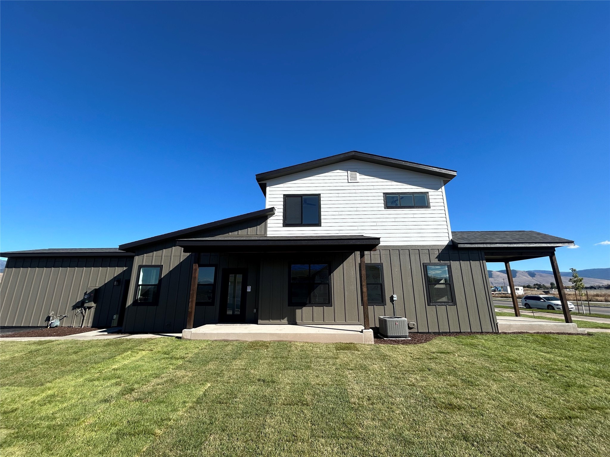 4906 England Boulevard Property Photo 4