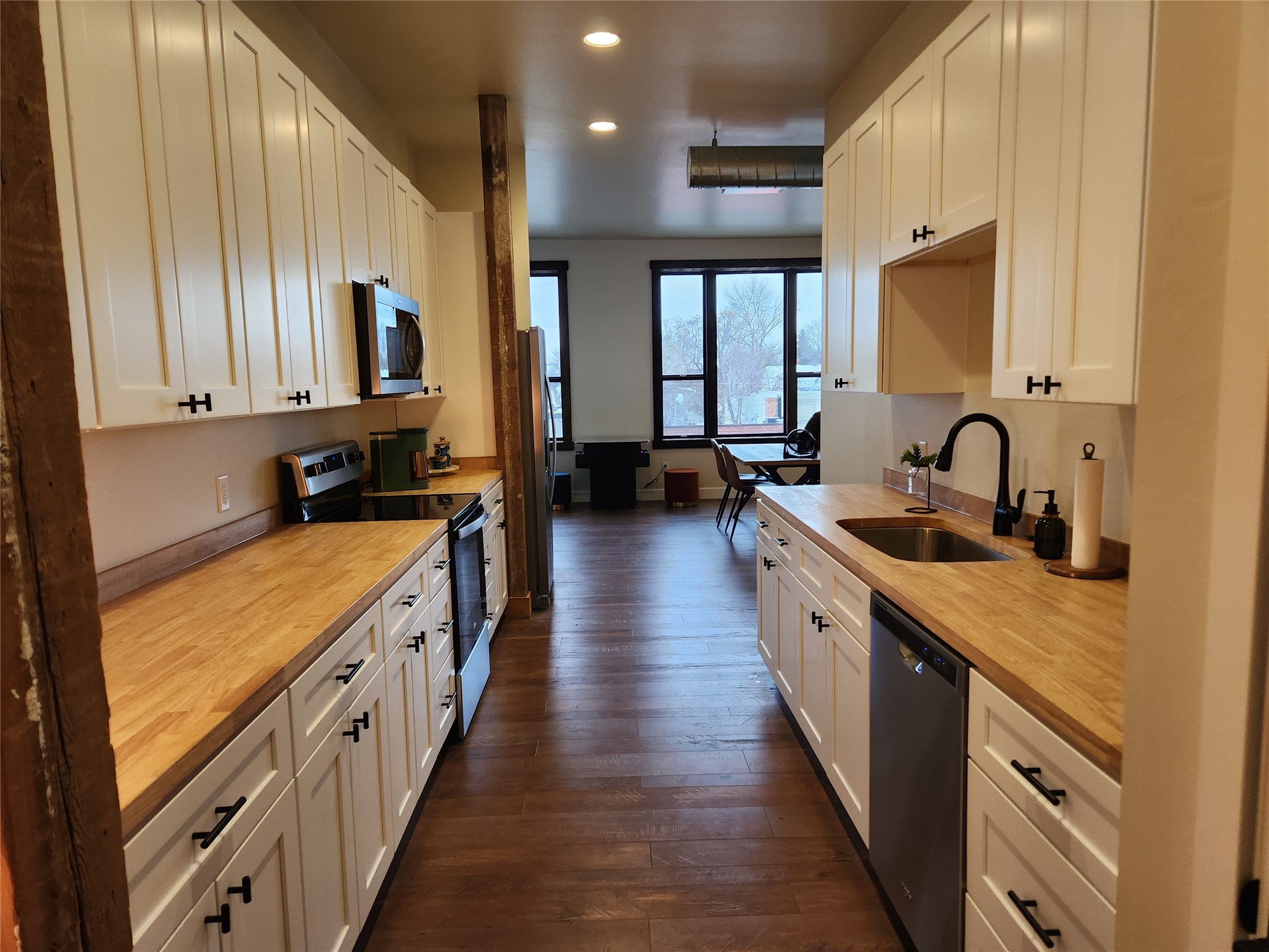 415 Broadway Street 3 Property Photo 2