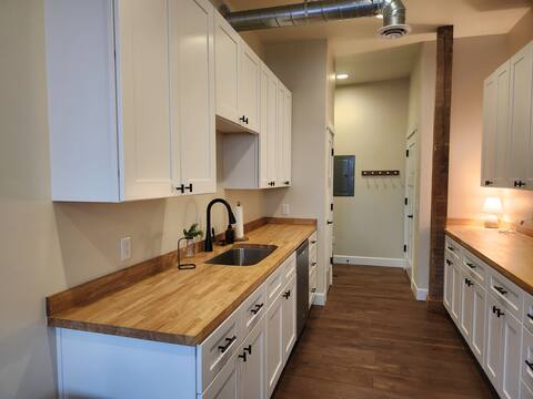 415 Broadway Street 3 Property Photo 3