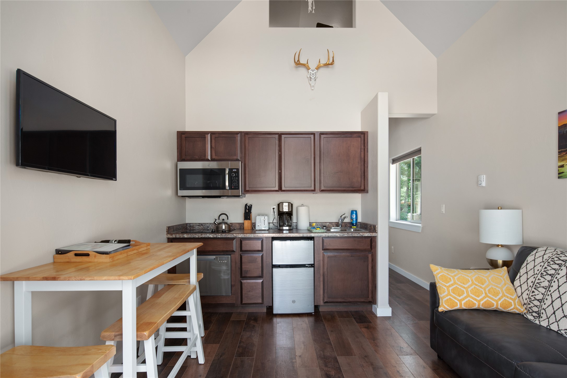 7547 Highway 2 E Property Photo 50