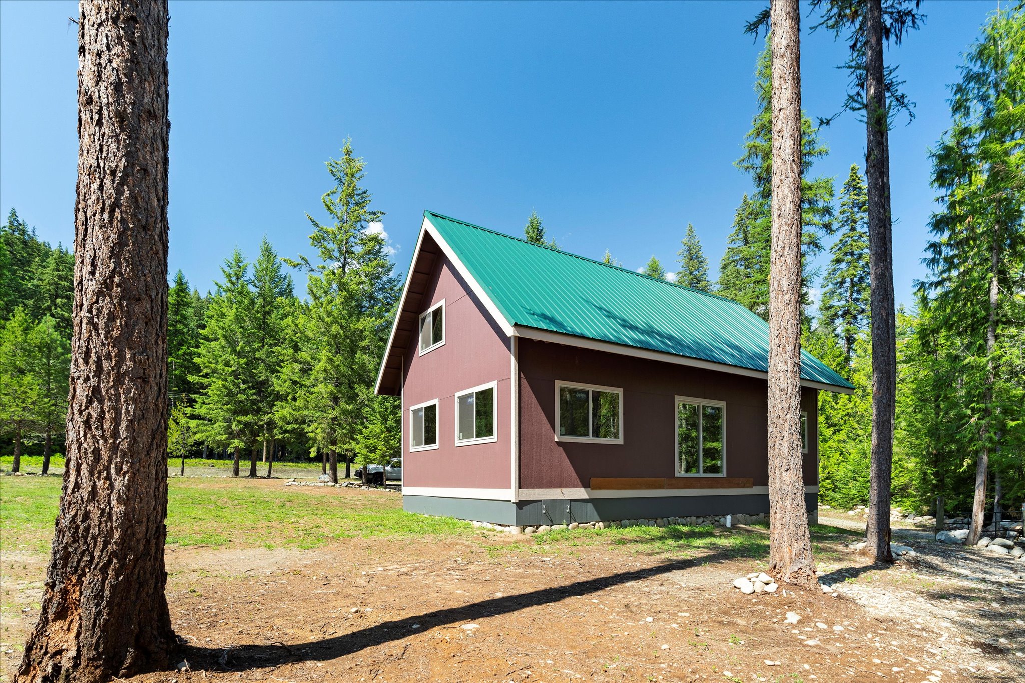 8556 Yaak River Road Property Photo 3