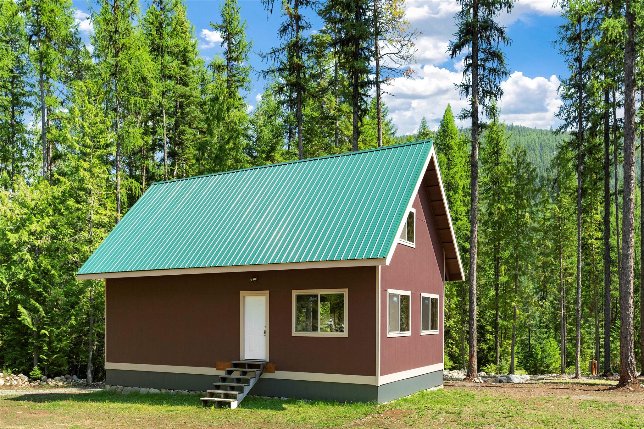 8556 Yaak River Road Property Photo 4