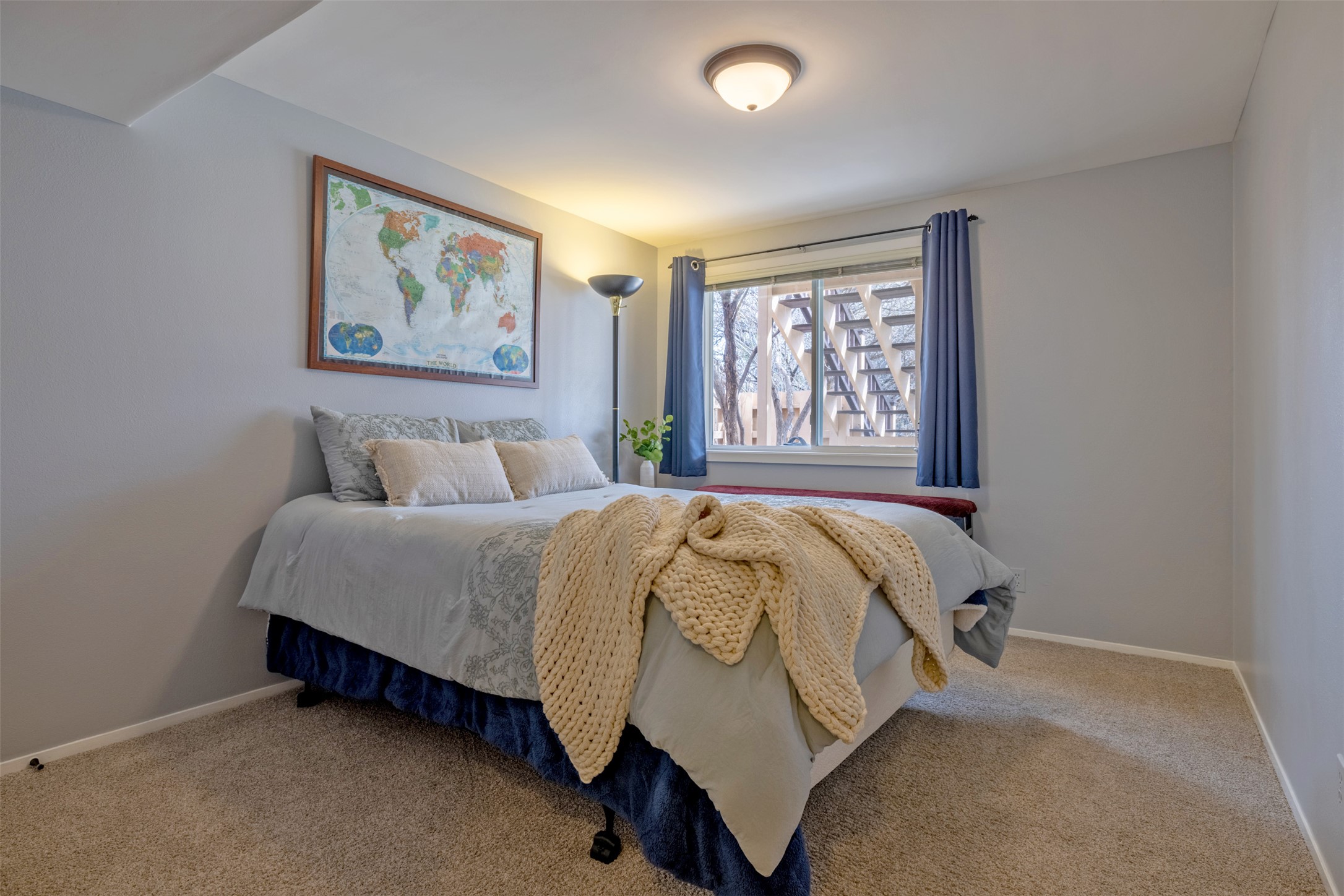 2543 Southridge Drive B Property Photo 14