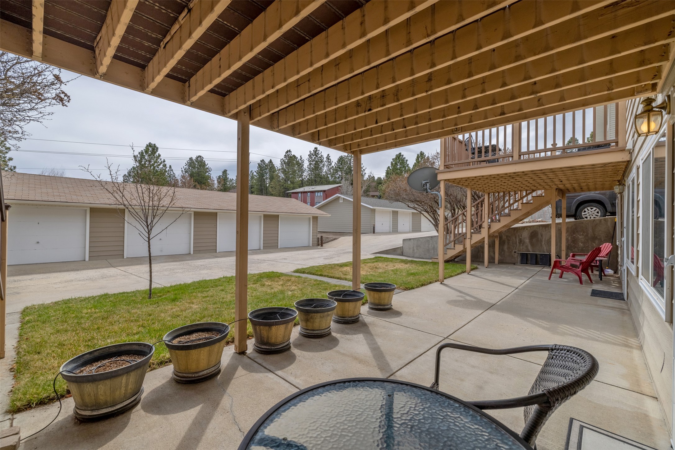 2543 Southridge Drive B Property Photo 21