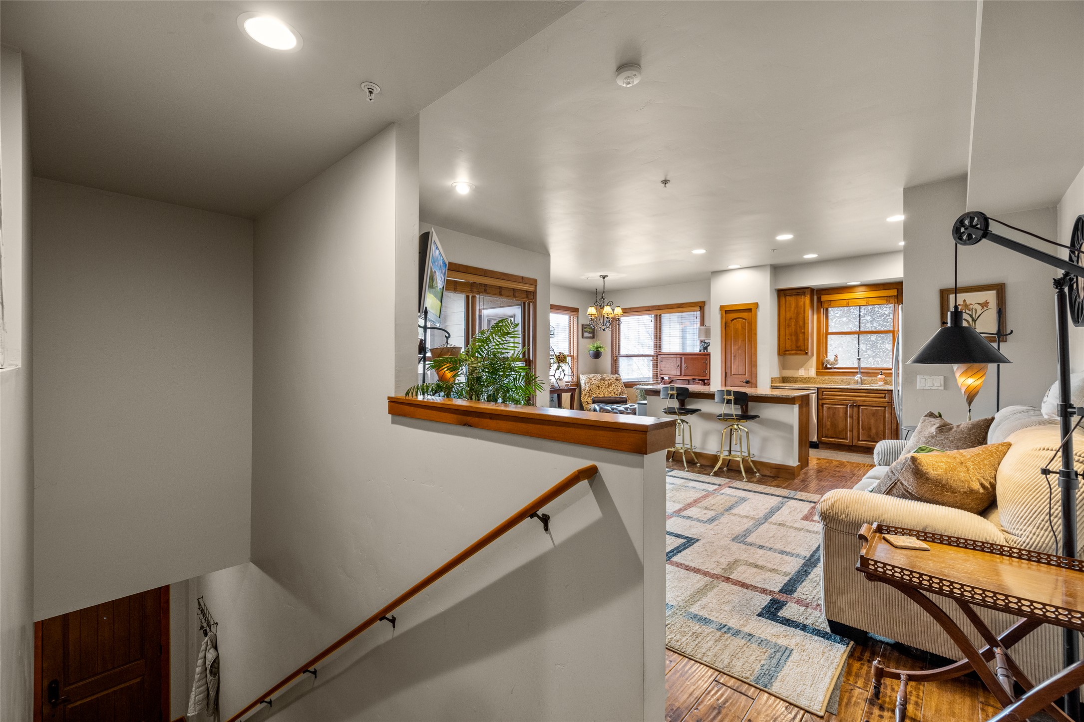 6300 Locarno Drive J Property Photo 16