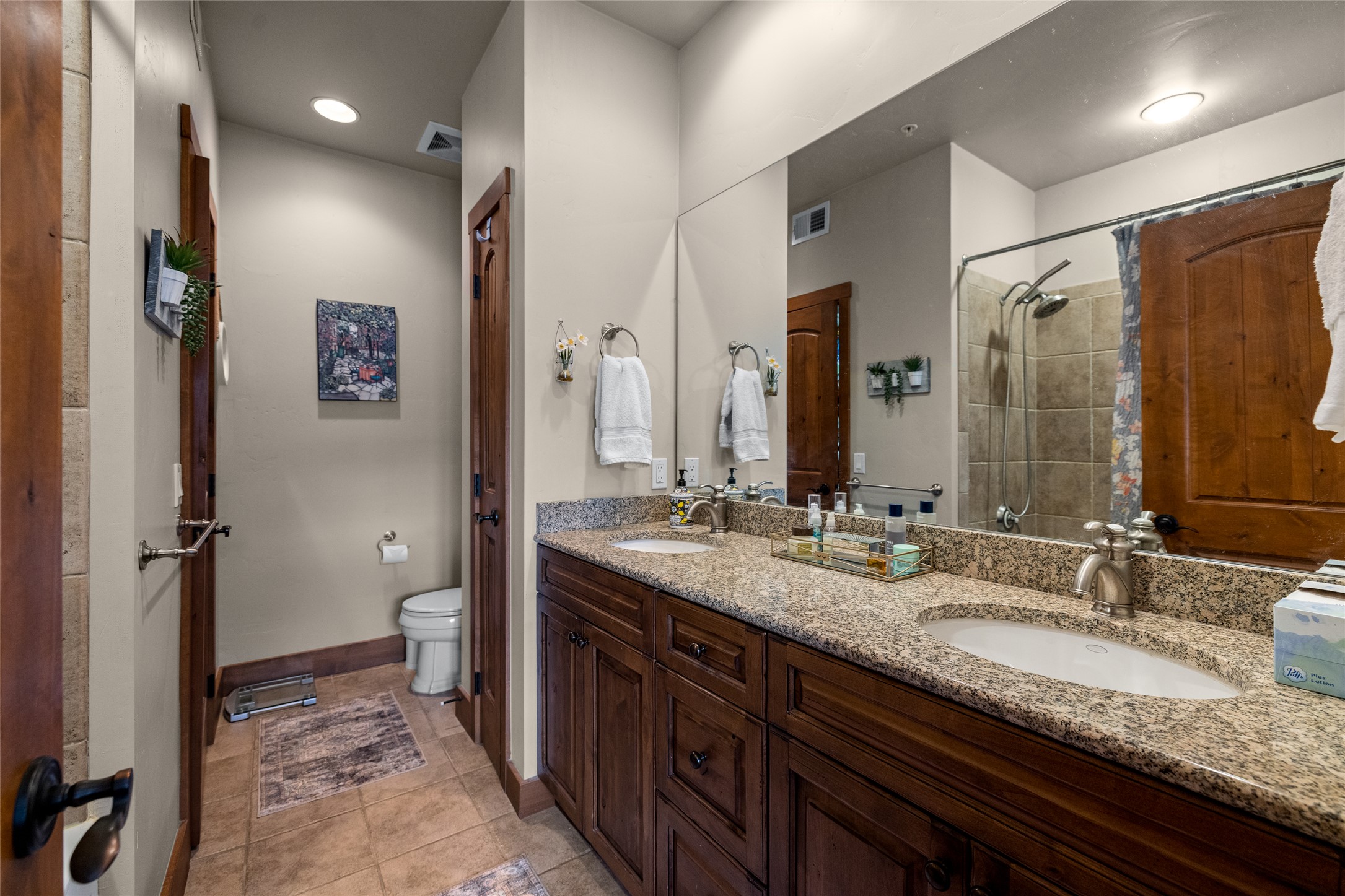 6300 Locarno Drive J Property Photo 20