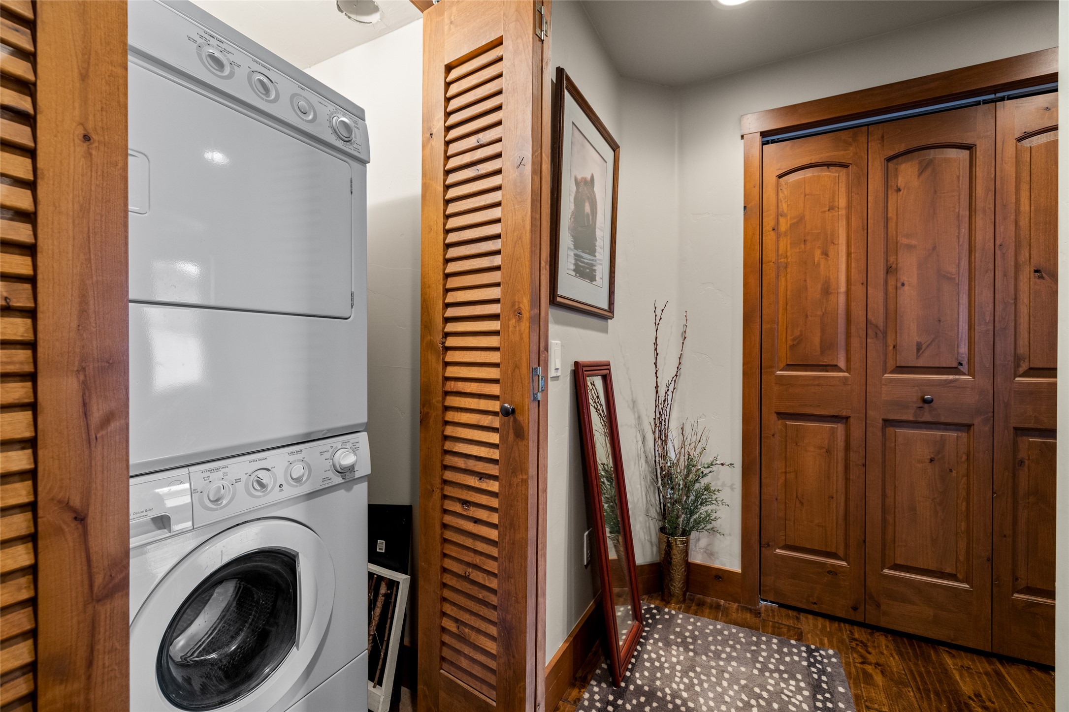 6300 Locarno Drive J Property Photo 23