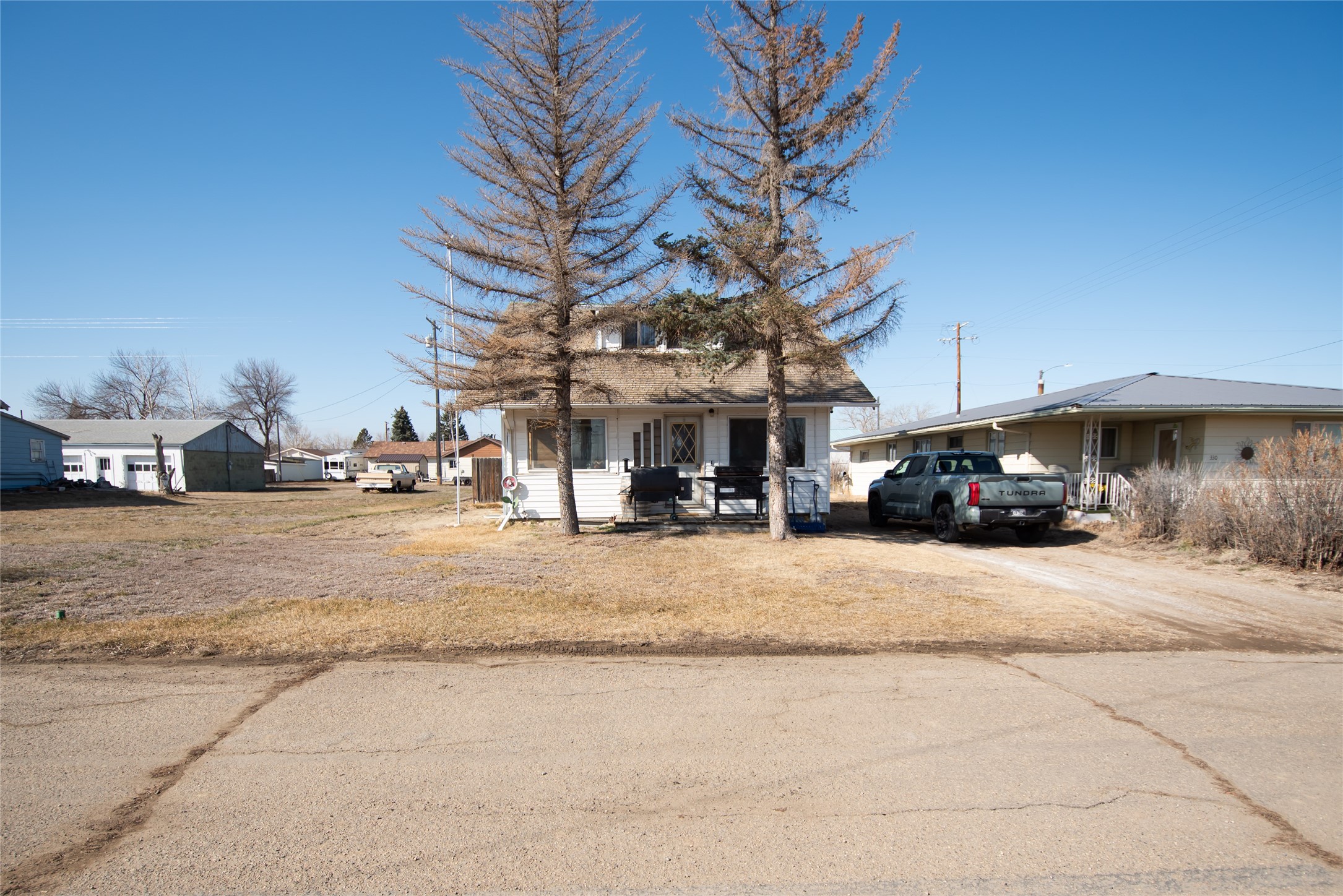 324 Main Street Property Photo 1