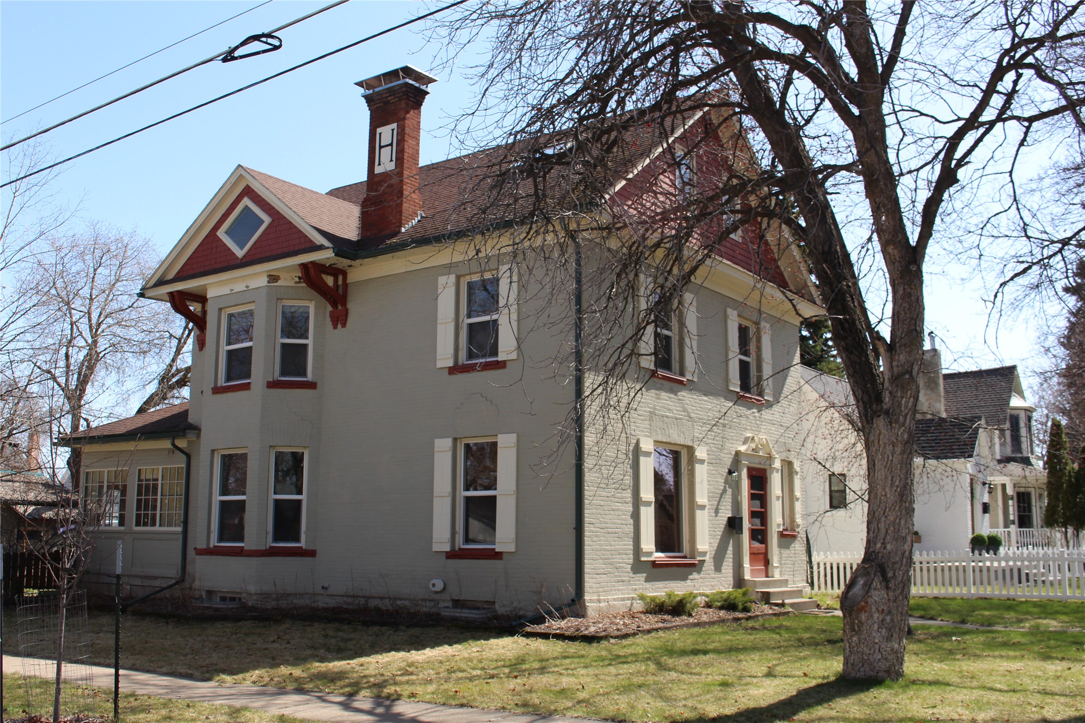 305 5th Avenue E Property Photo