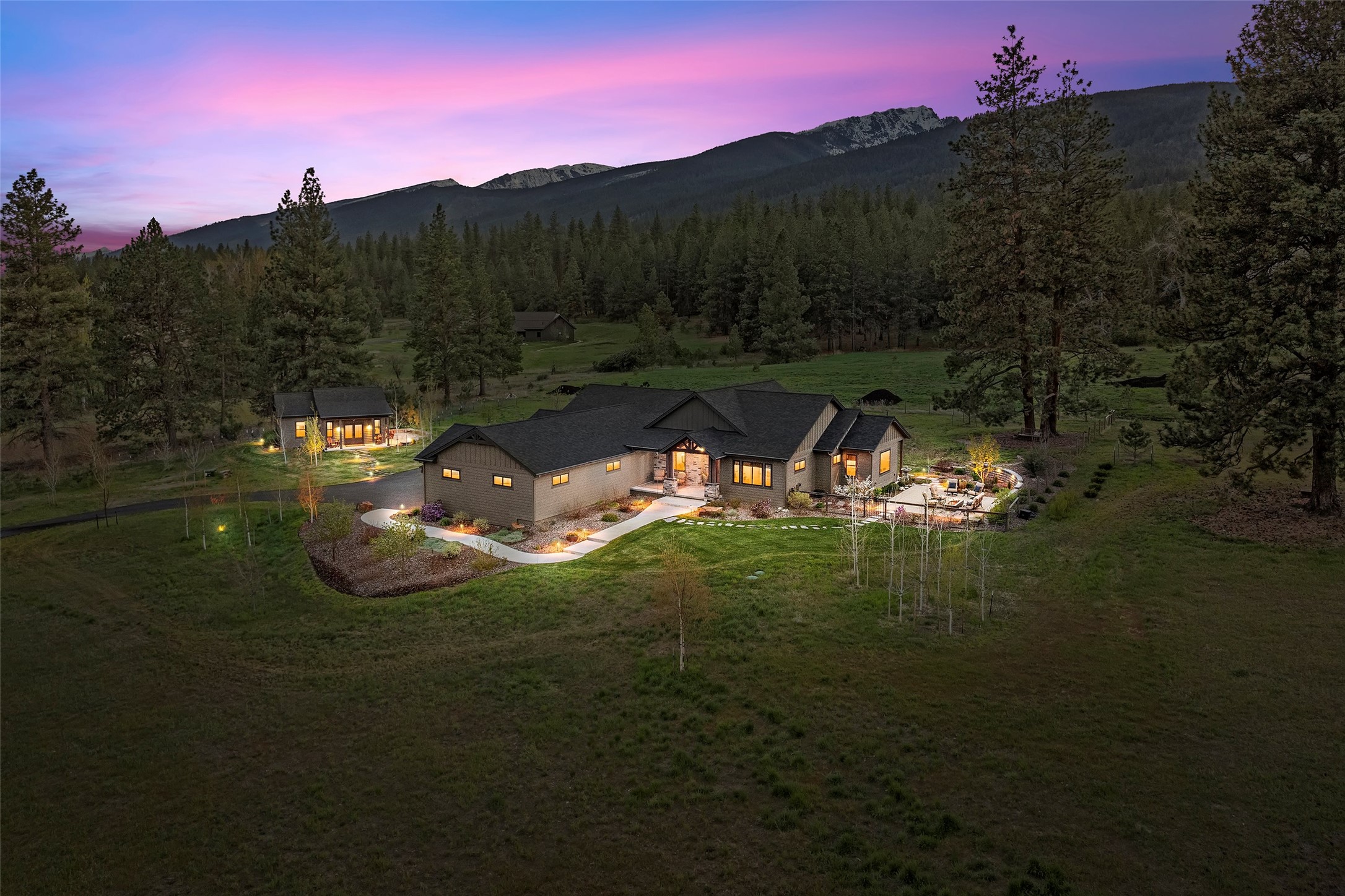 786 Saddleback Drive Property Photo