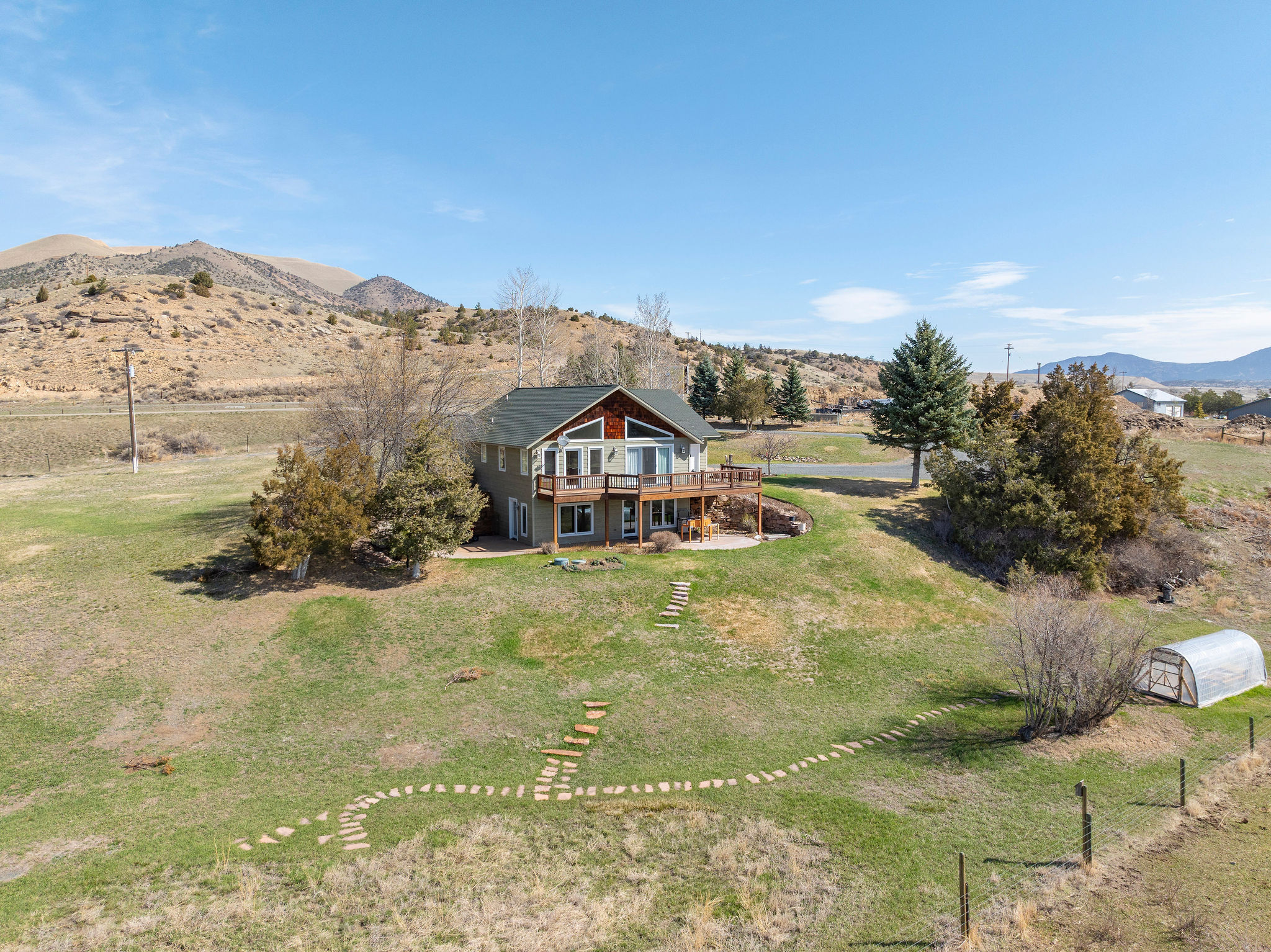 328 Mt Hwy 2 E Property Photo