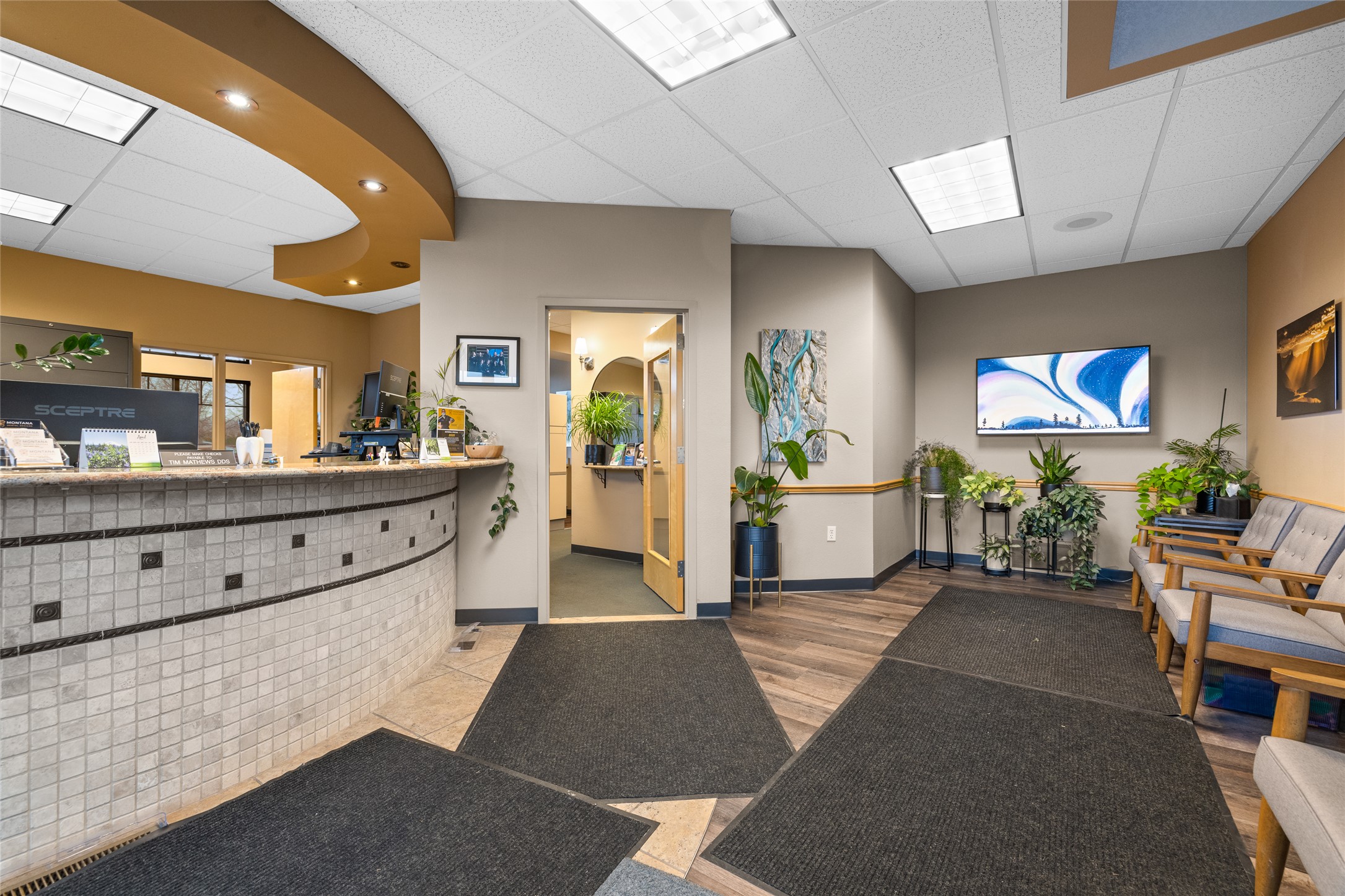 195 Commons Loop Property Photo 6