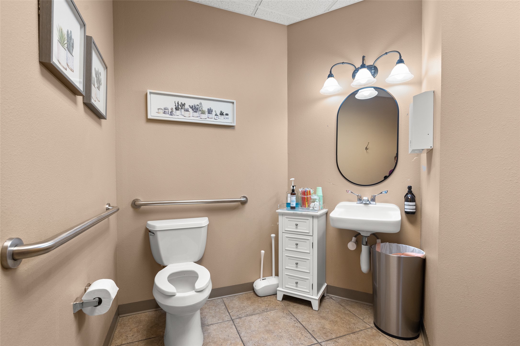 195 Commons Loop Property Photo 13