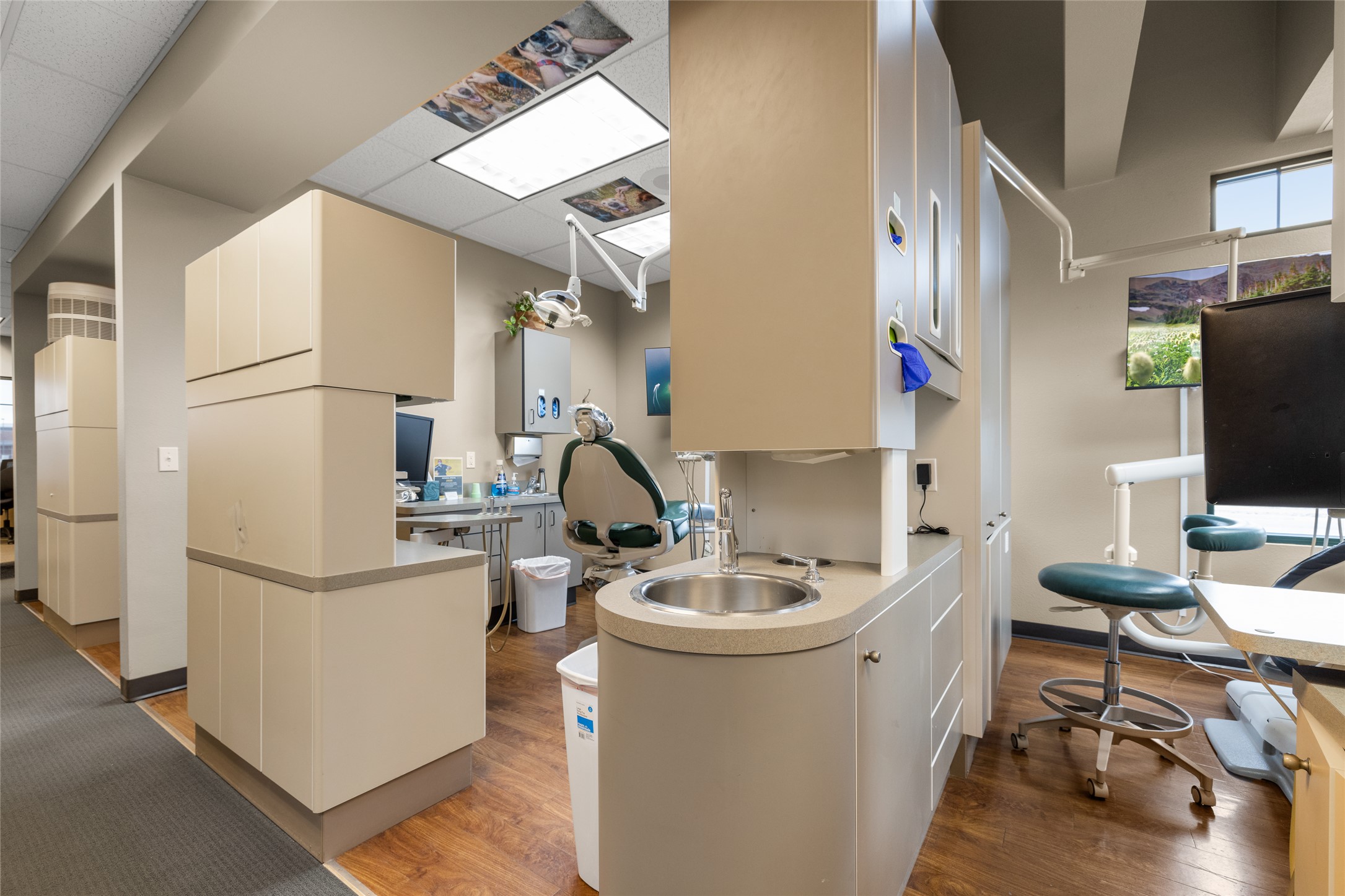 195 Commons Loop Property Photo 17