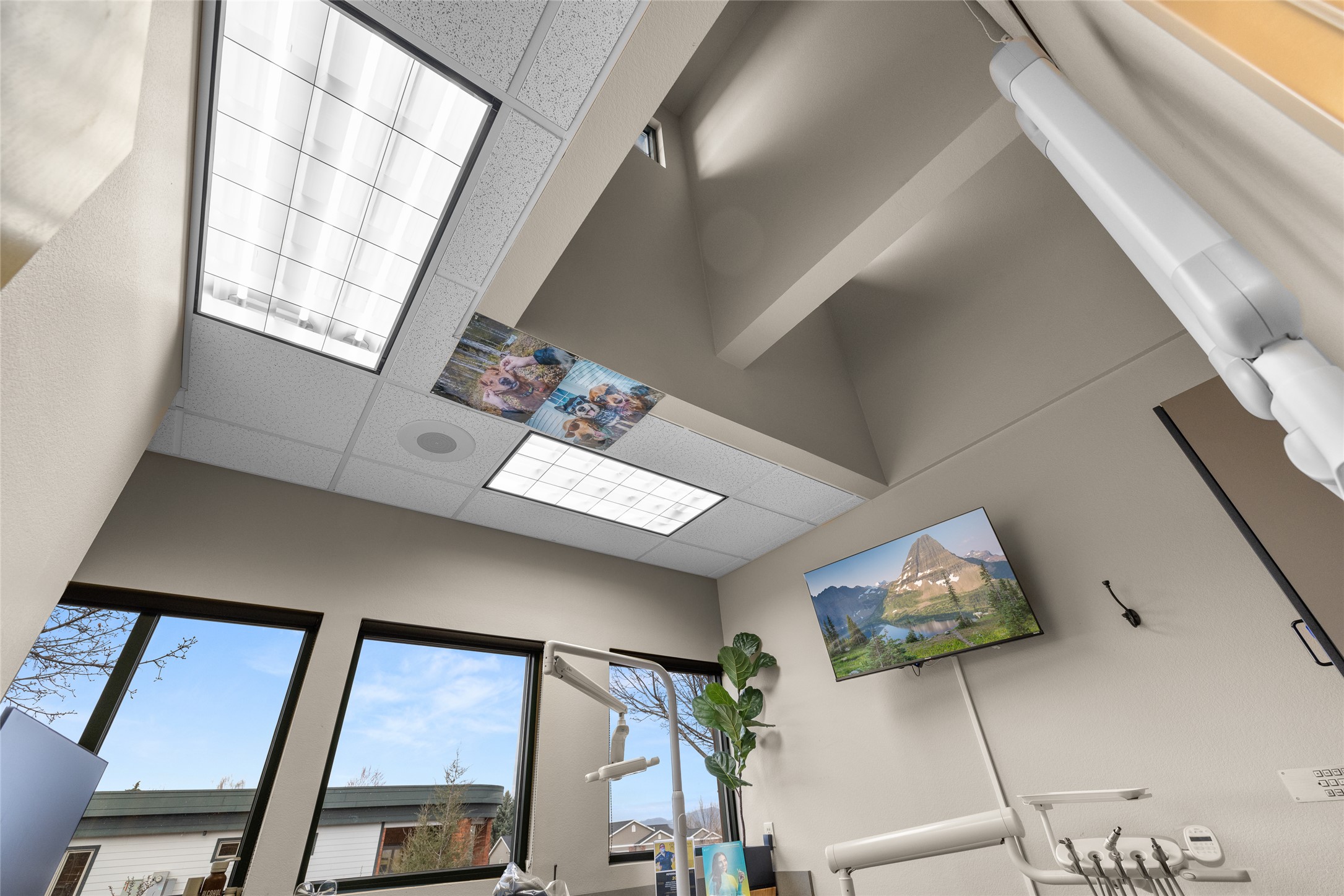 195 Commons Loop Property Photo 24