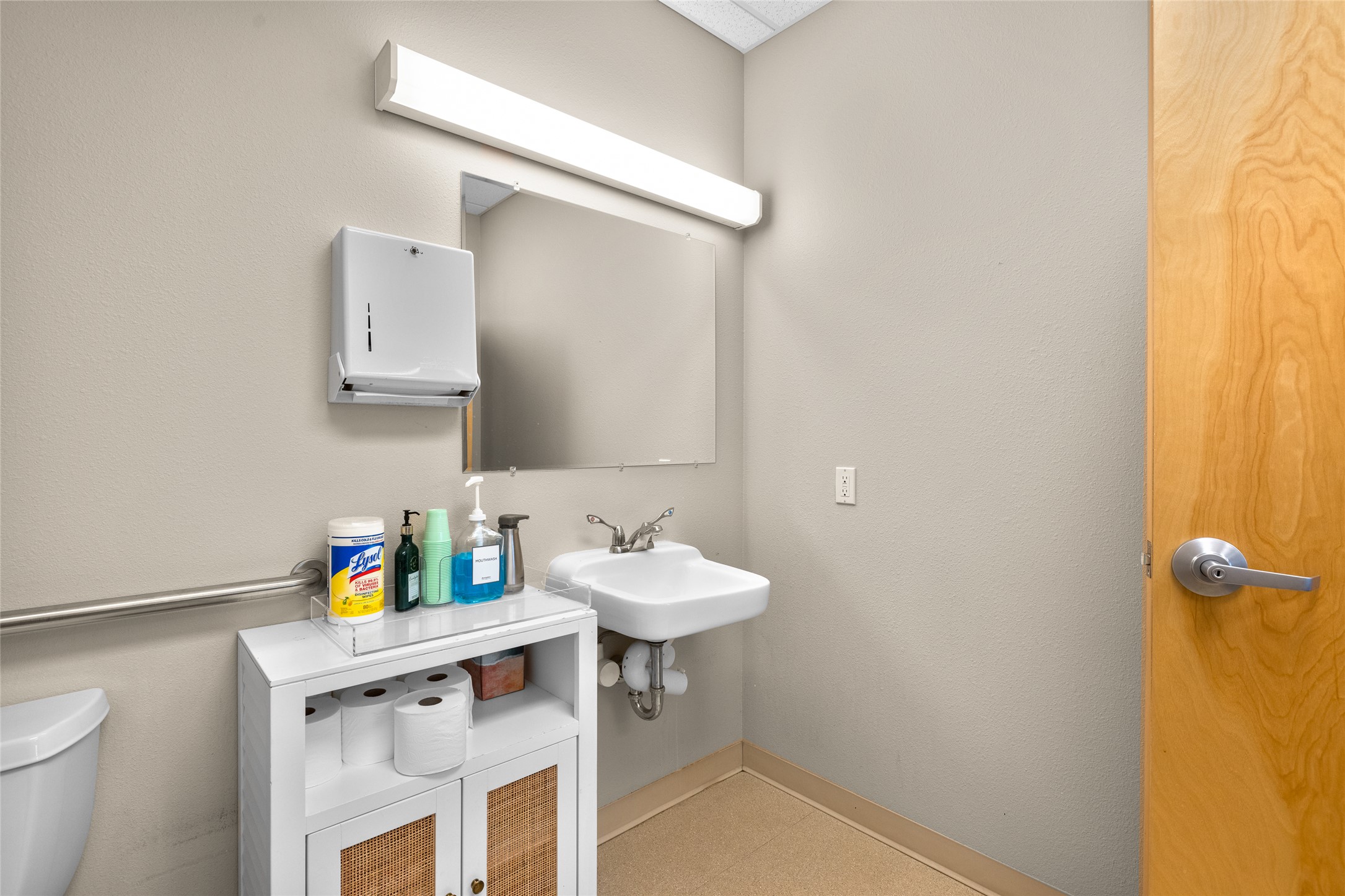 195 Commons Loop Property Photo 28