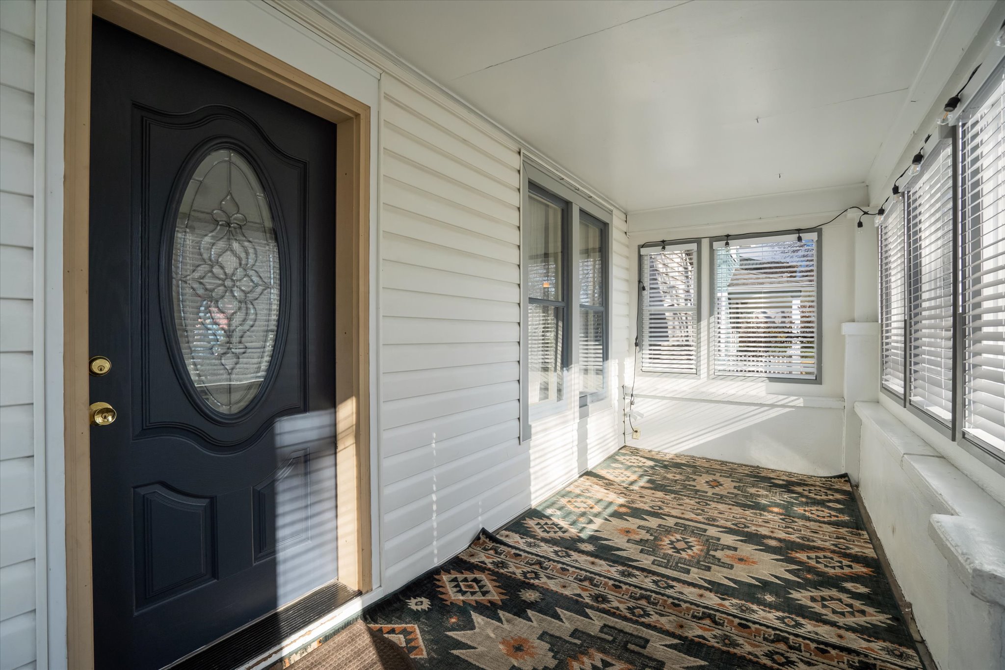 614 1st Avenue W Property Photo 9