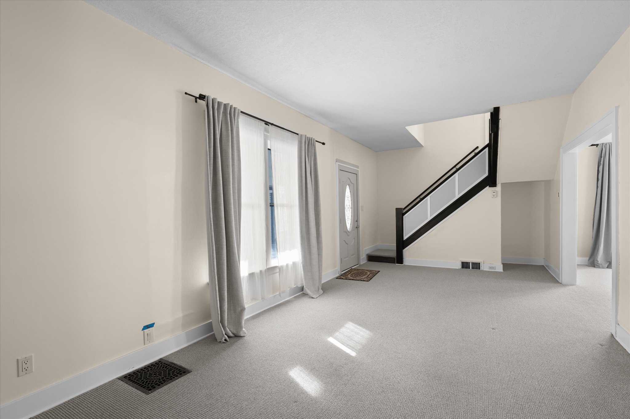 614 1st Avenue W Property Photo 10