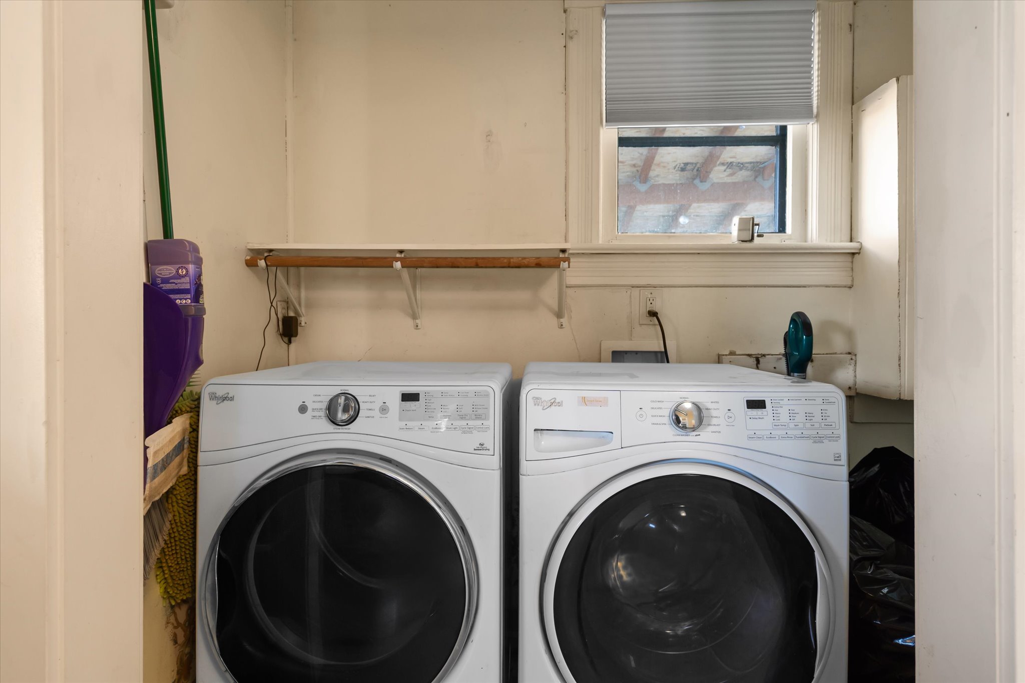 614 1st Avenue W Property Photo 16