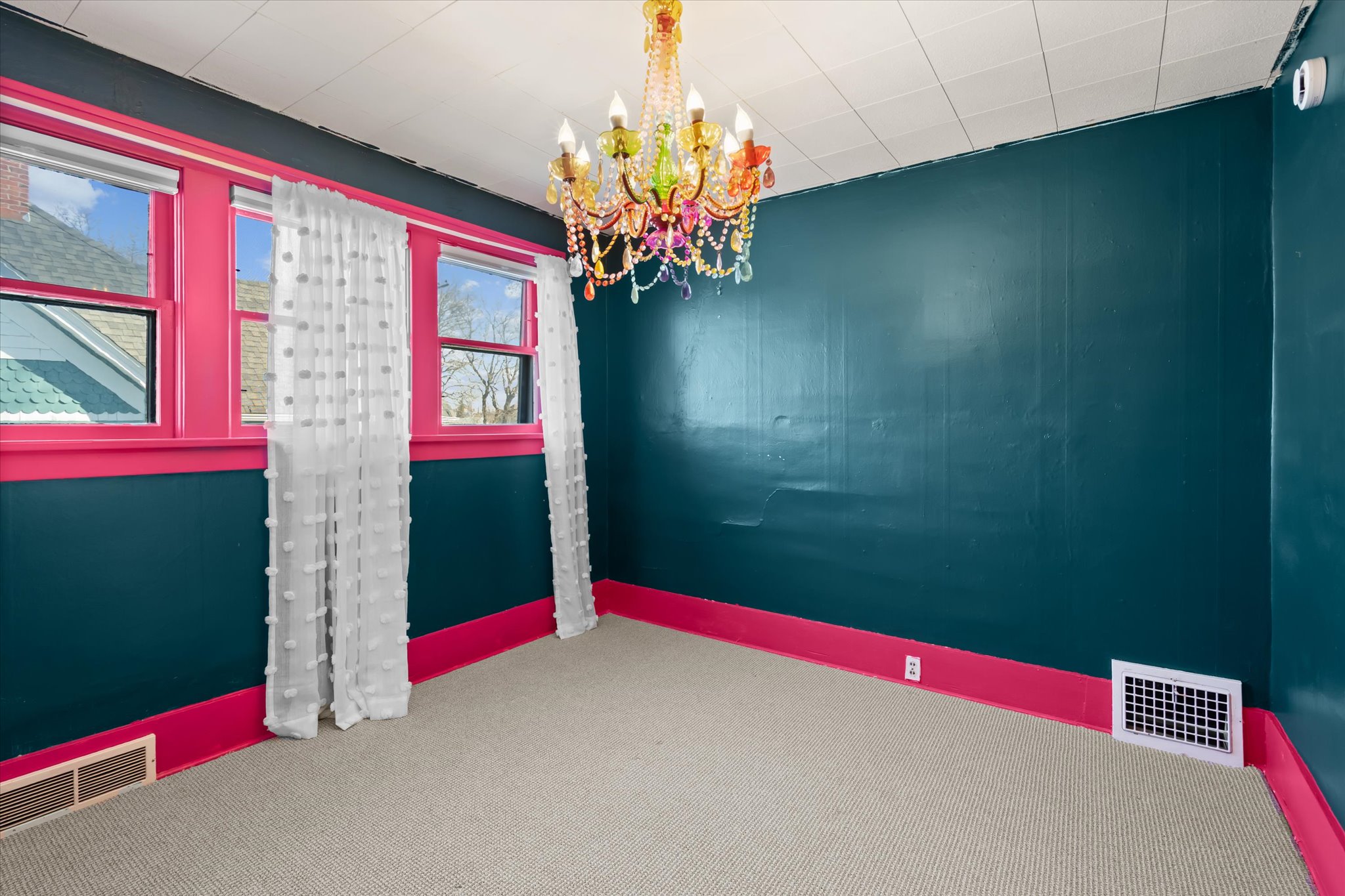 614 1st Avenue W Property Photo 23