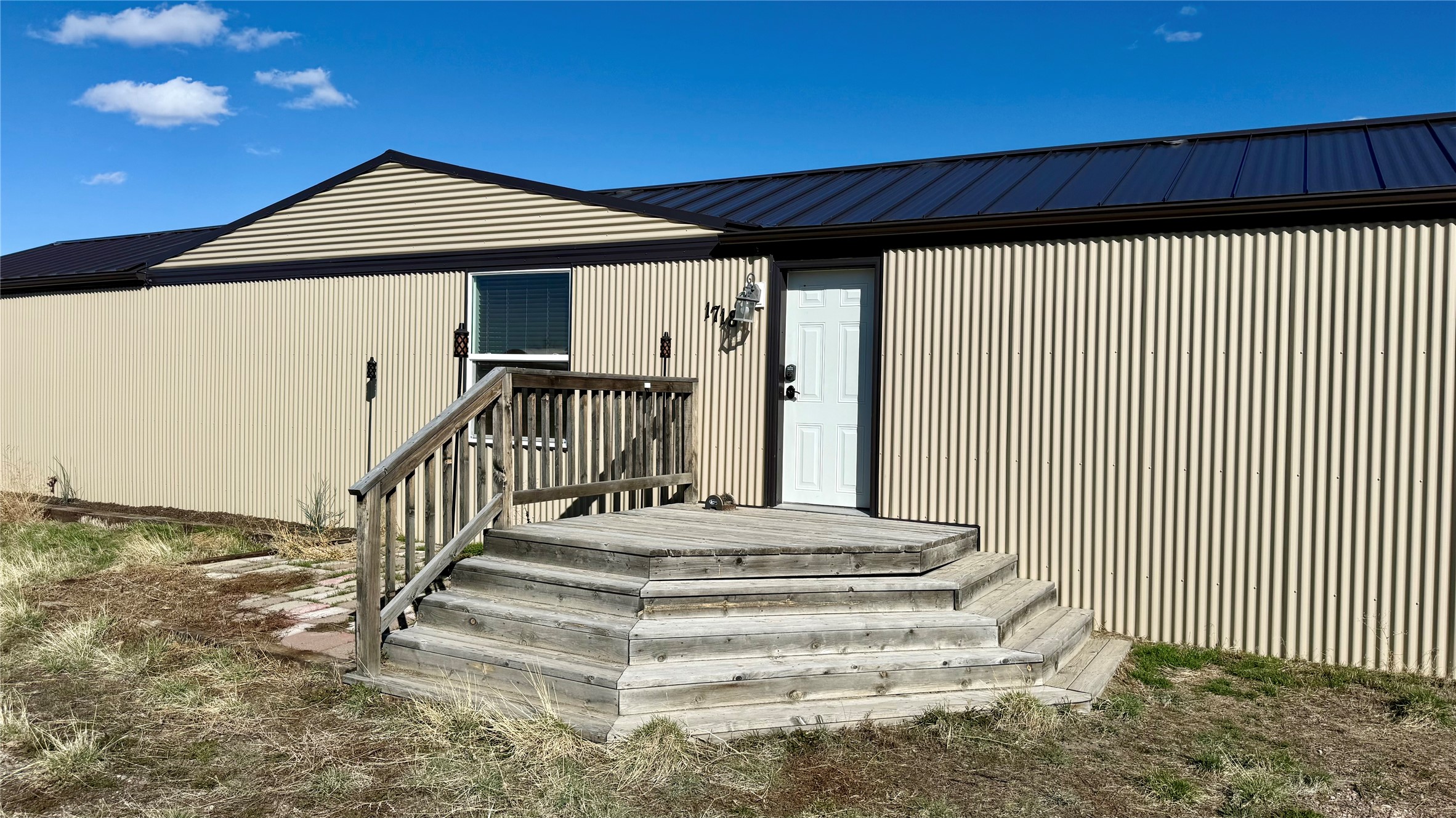 1718 Buchanan Street Property Photo