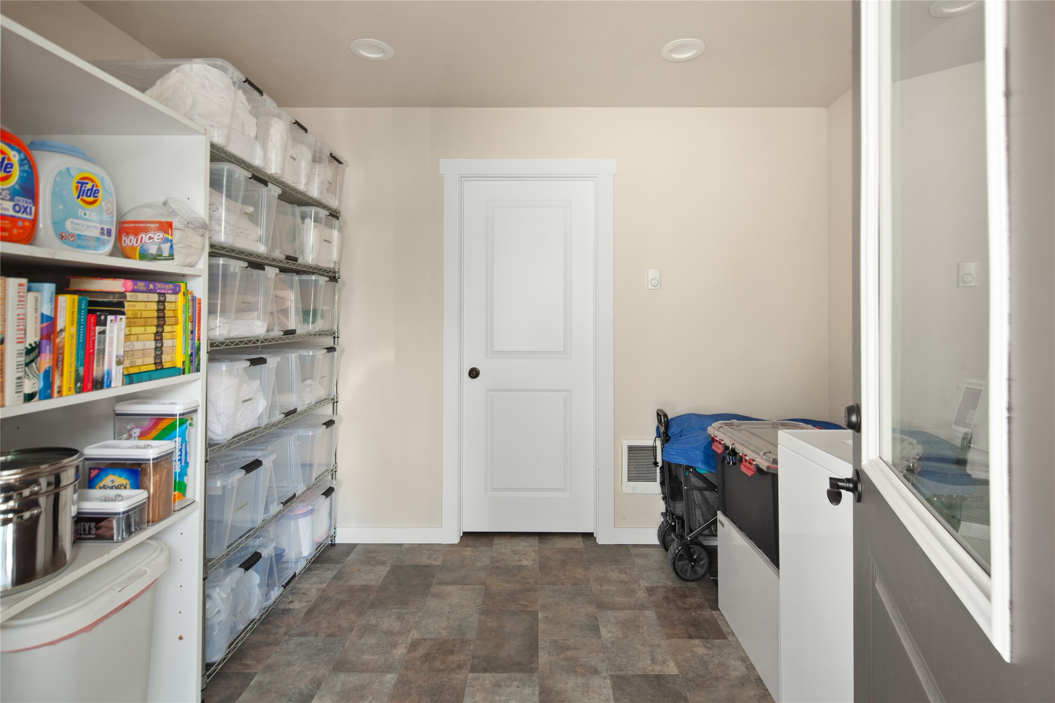 7547 Highway 2 E Property Photo 8