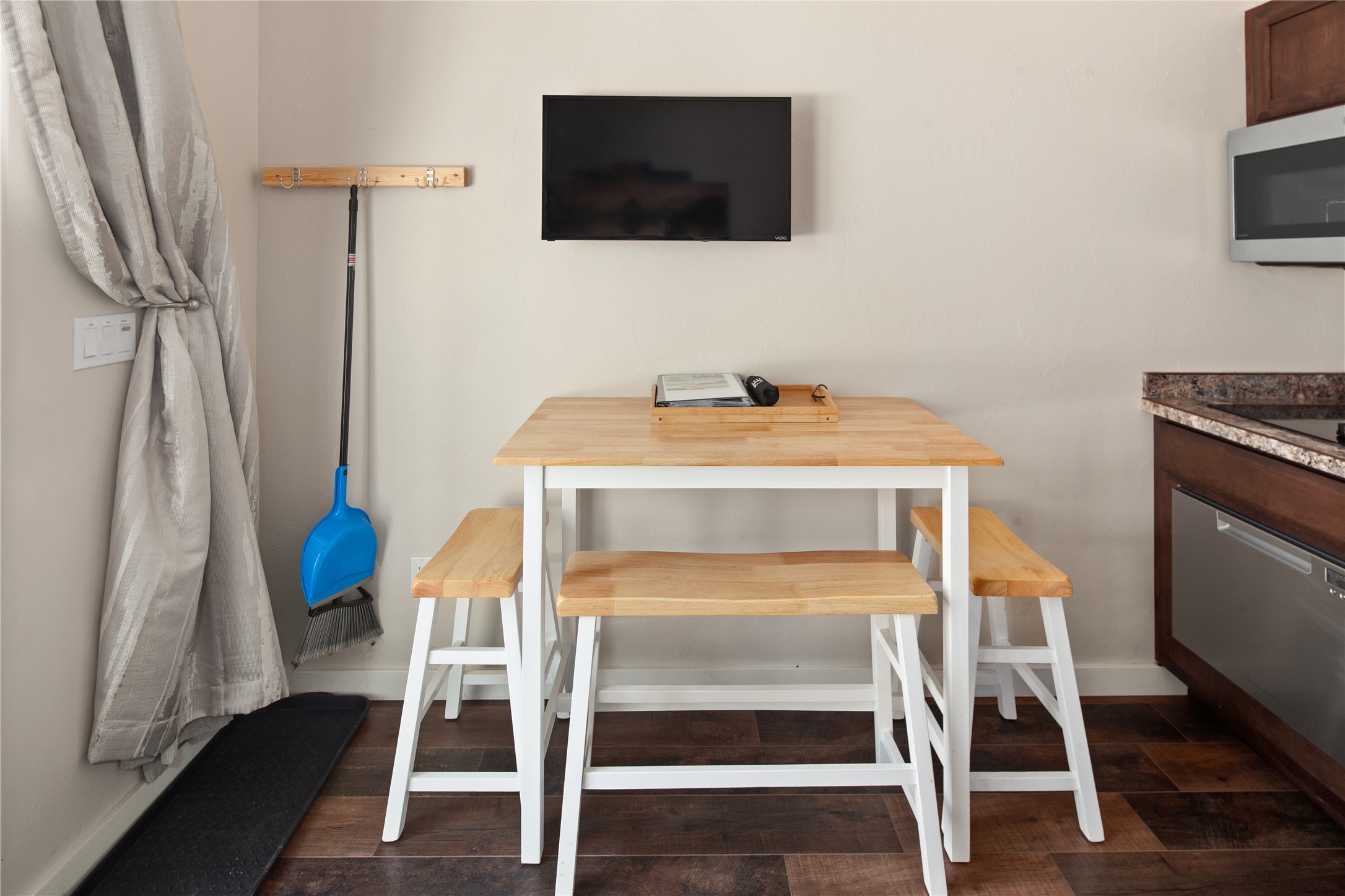 7547 Highway 2 E Property Photo 53