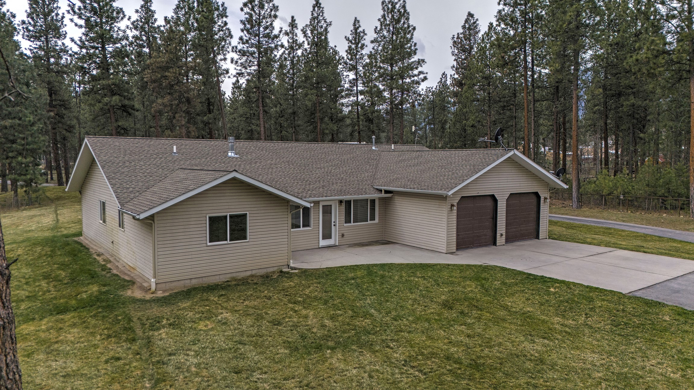 4060 Larkspur Lane Property Photo 1