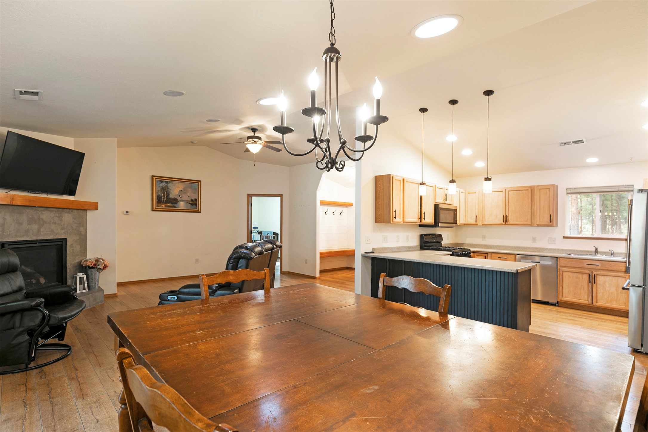 4060 Larkspur Lane Property Photo 17