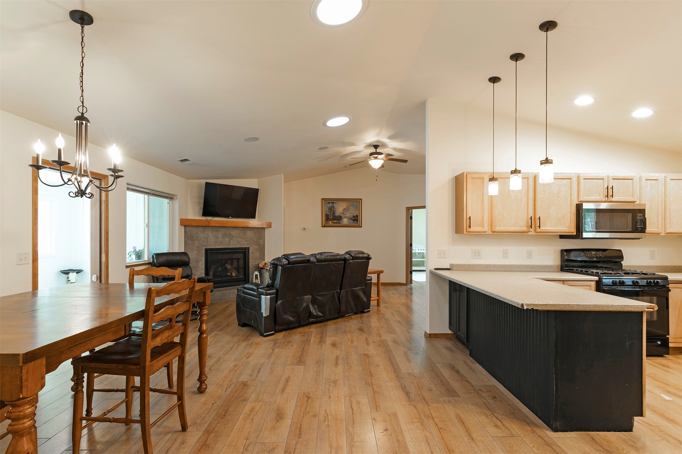 4060 Larkspur Lane Property Photo 18