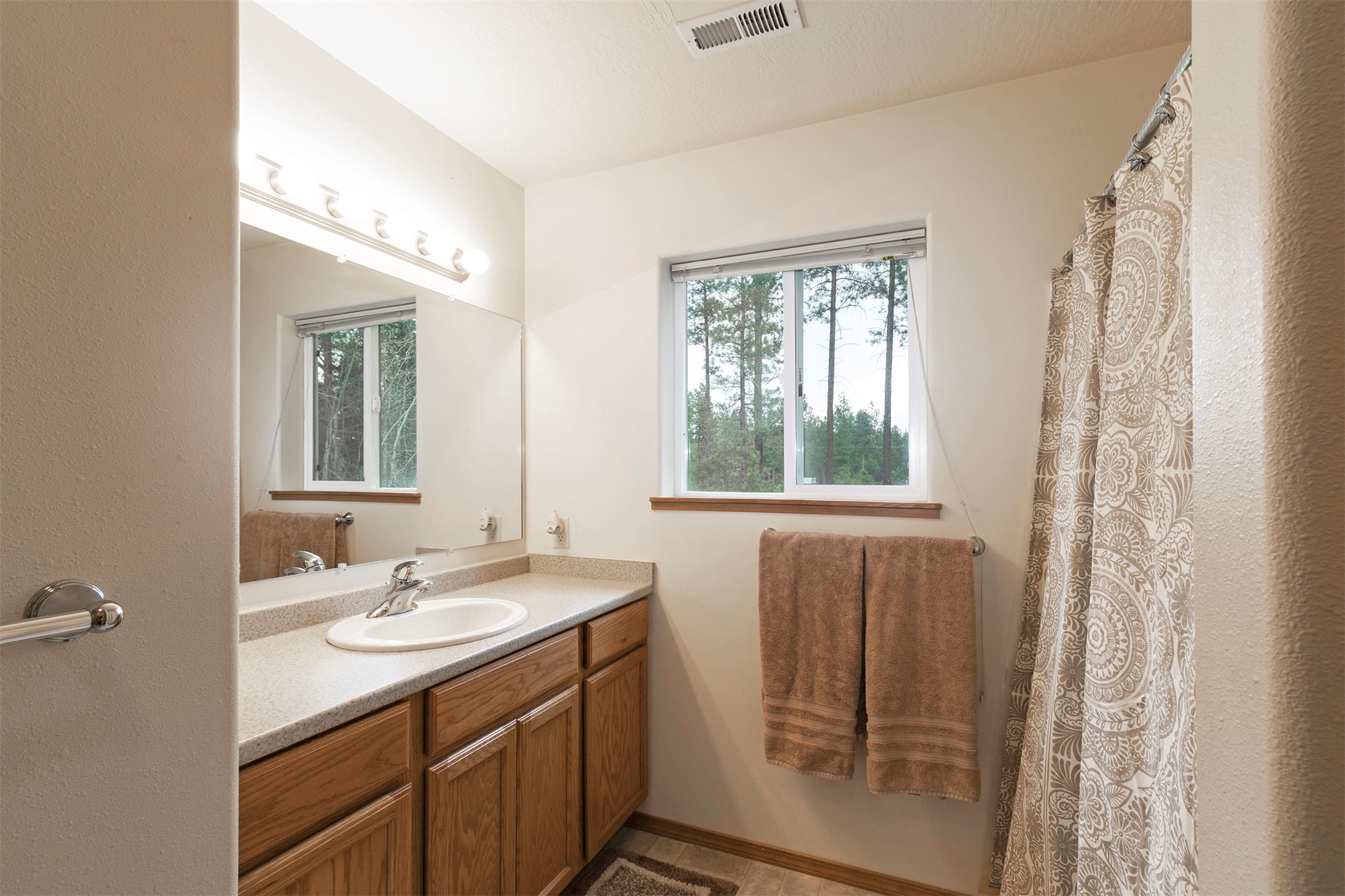 4060 Larkspur Lane Property Photo 31