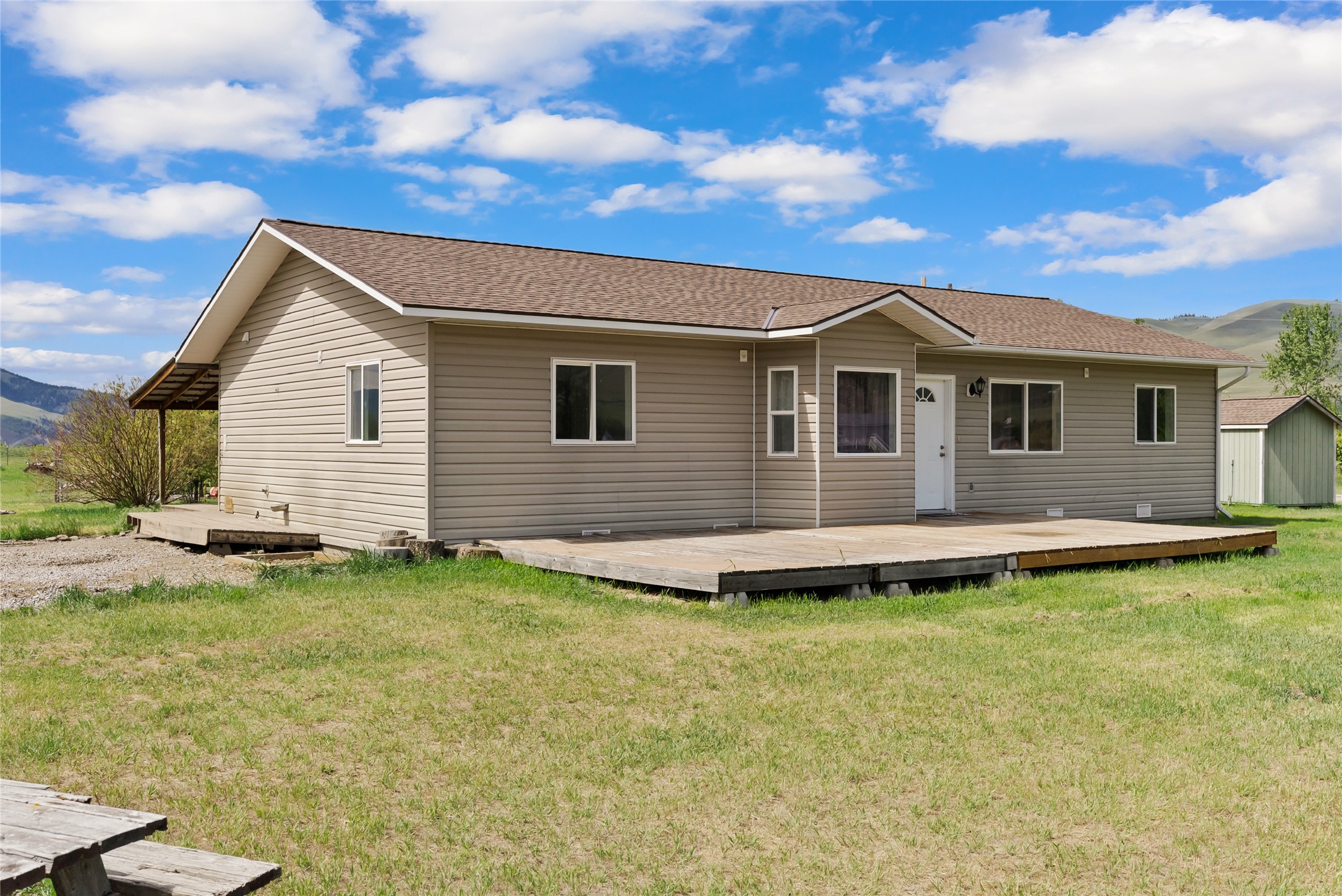 69571 Big Sam Lane Property Photo 1
