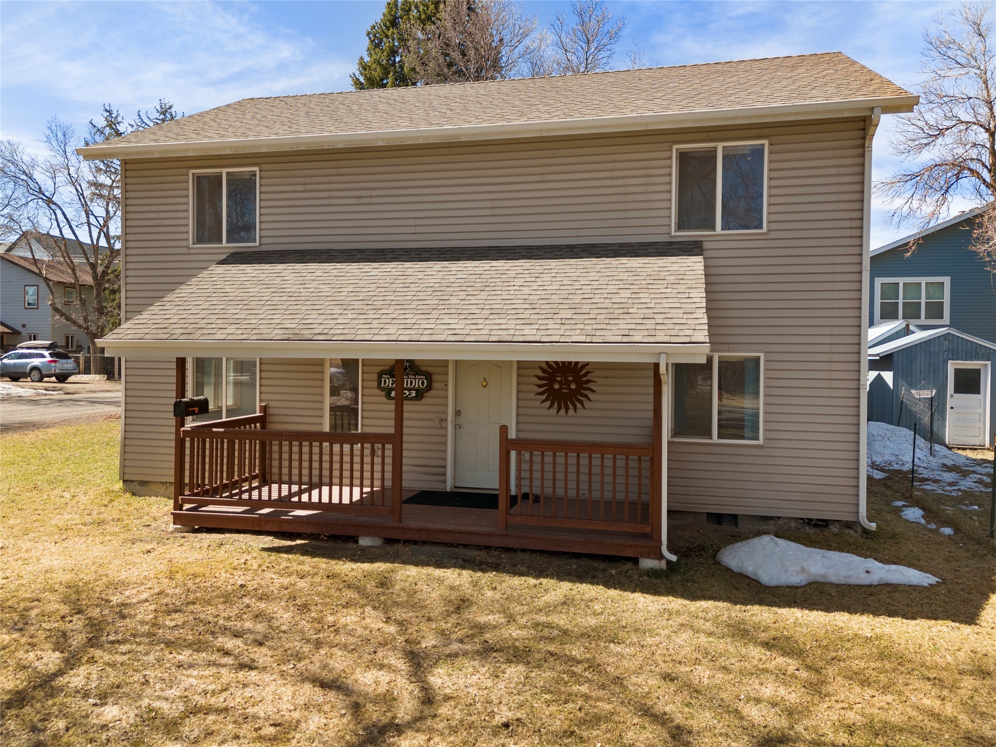 803 N Grand Avenue Property Photo 1
