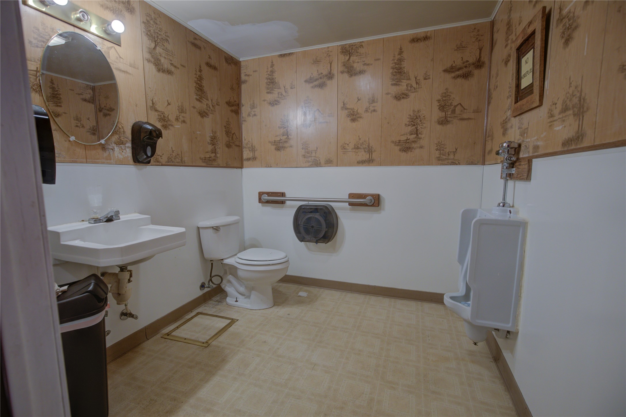 202 N Main Street Property Photo 11