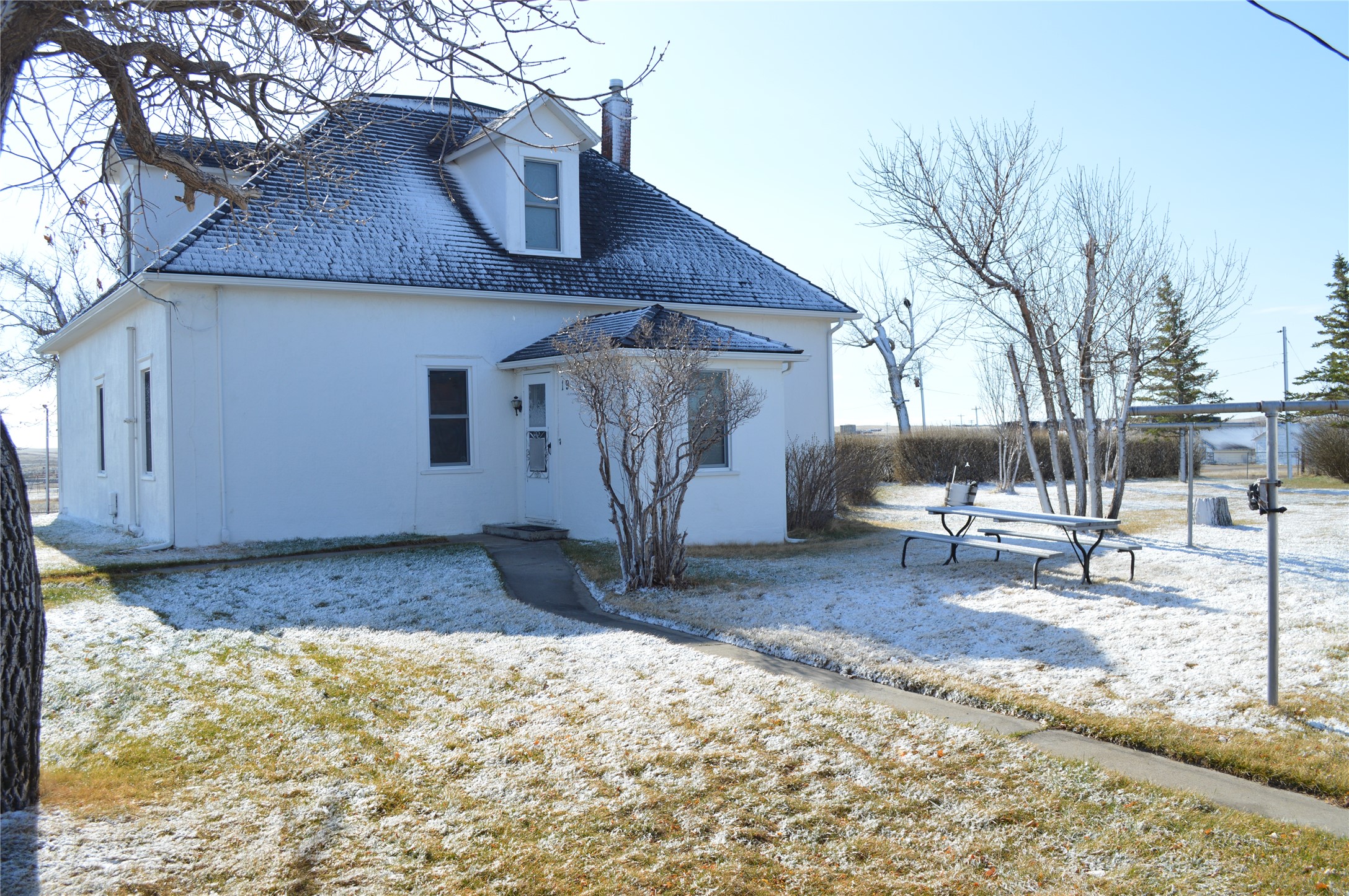 19 1st Street Nw Property Photo 1