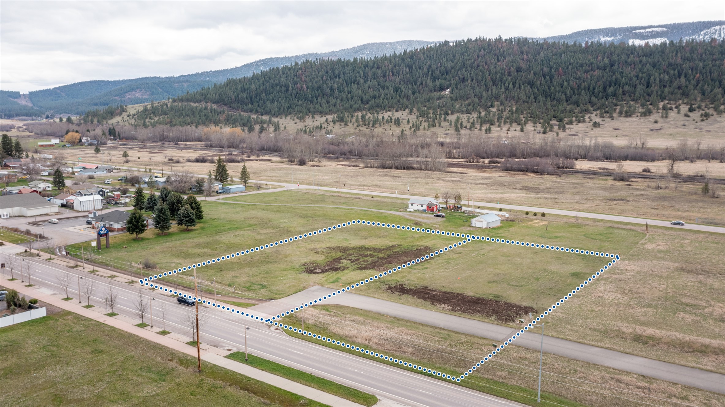 17929 & 17933 Us Highway 93 Property Photo