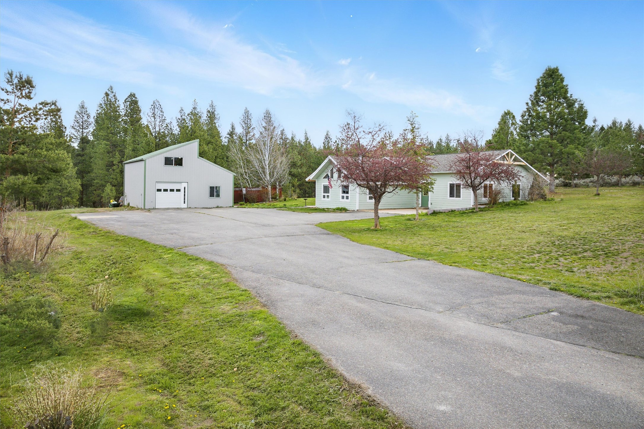 655 Treece Gulch Road Property Photo 1