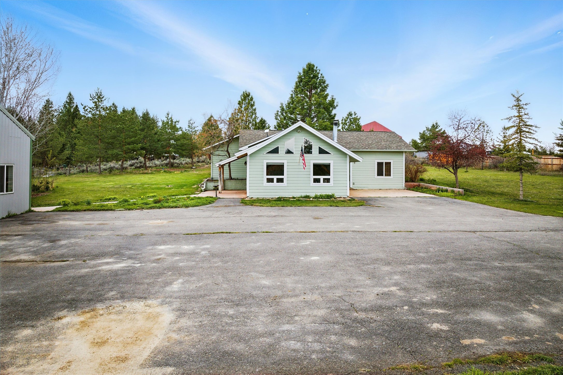 655 Treece Gulch Road Property Photo 3