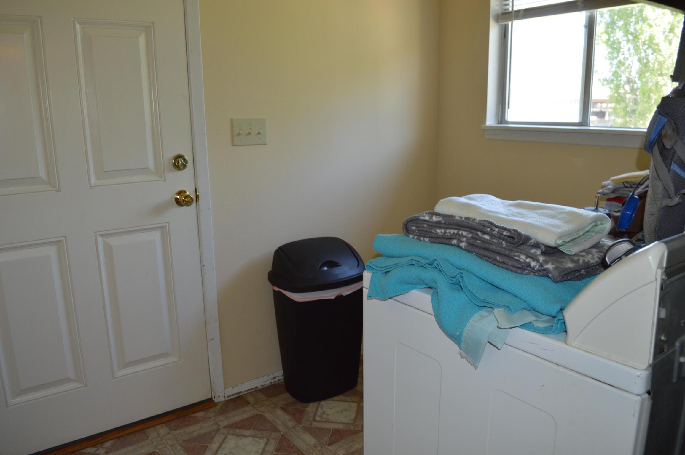 640 Denver Street Property Photo 8
