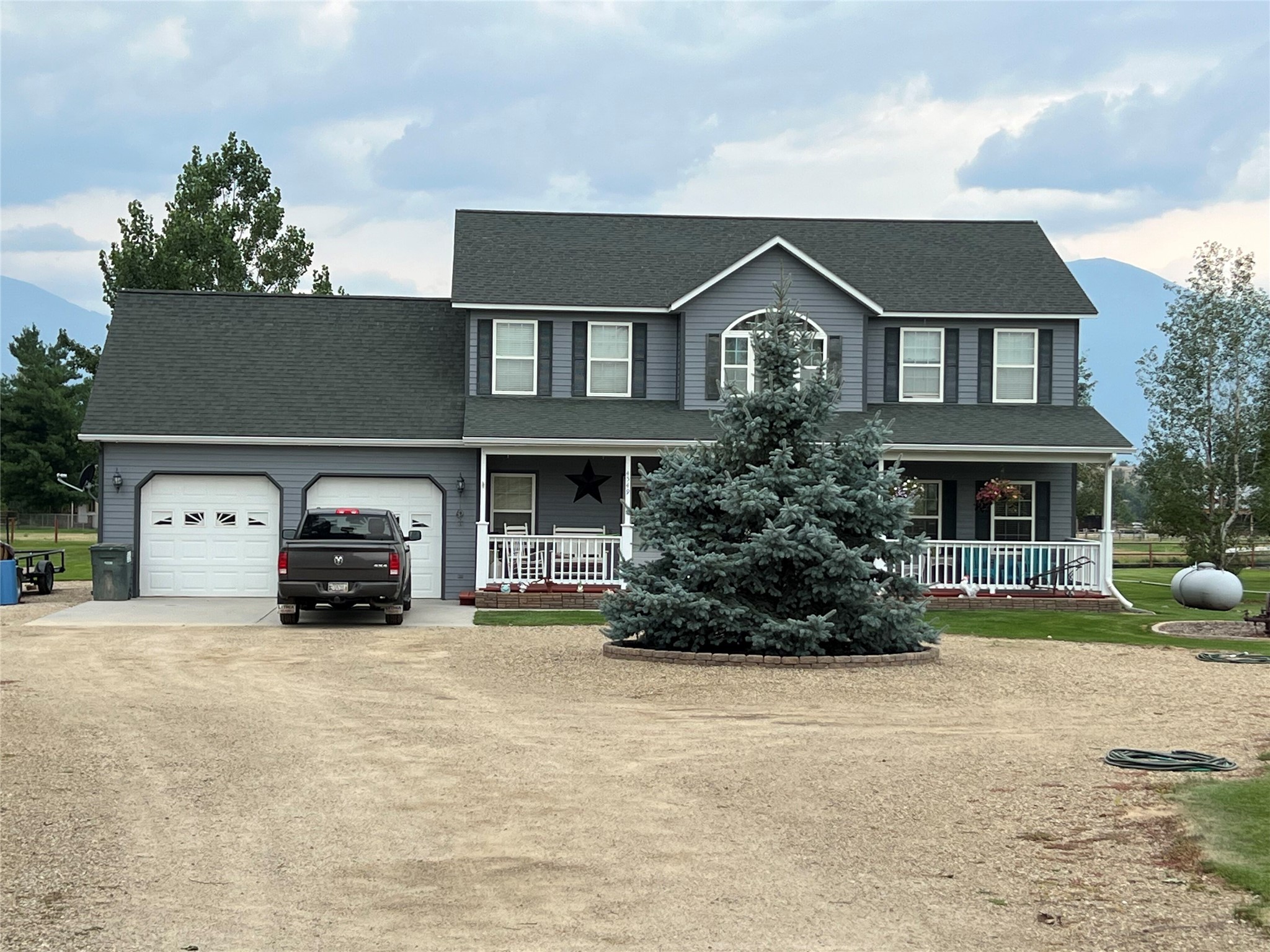 4549 Hoover Lane Property Photo 1