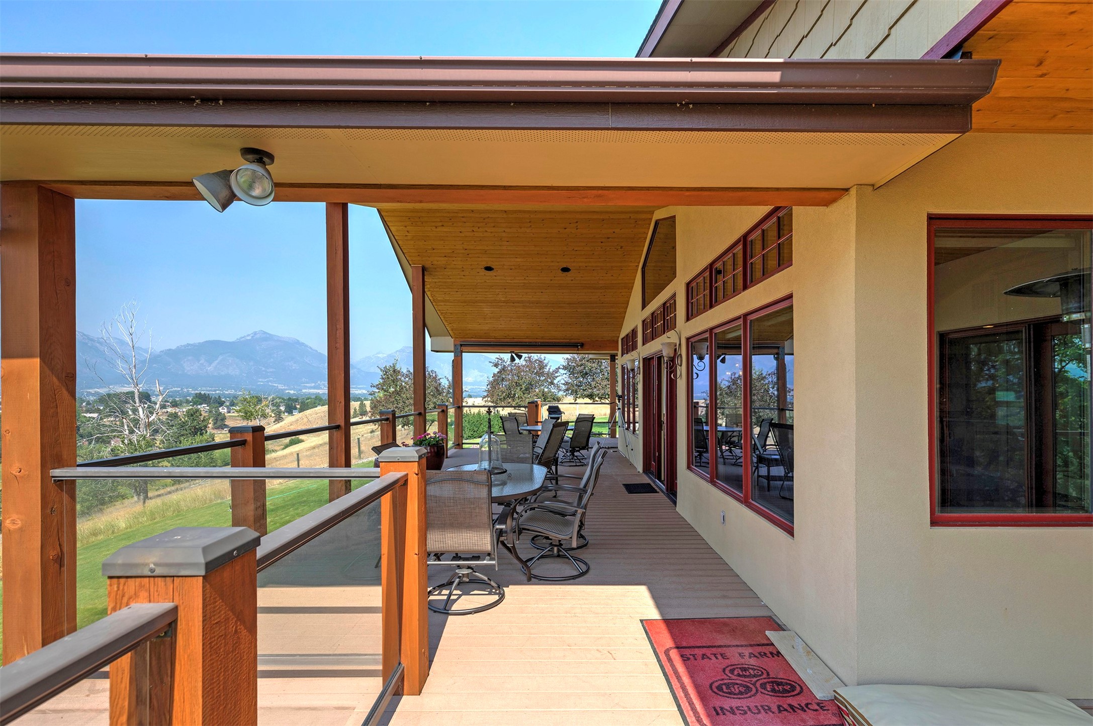 470 Salmon Way Property Photo 4