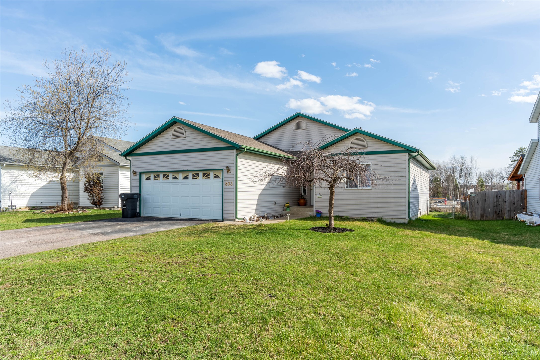 803 Waverly Place Property Photo
