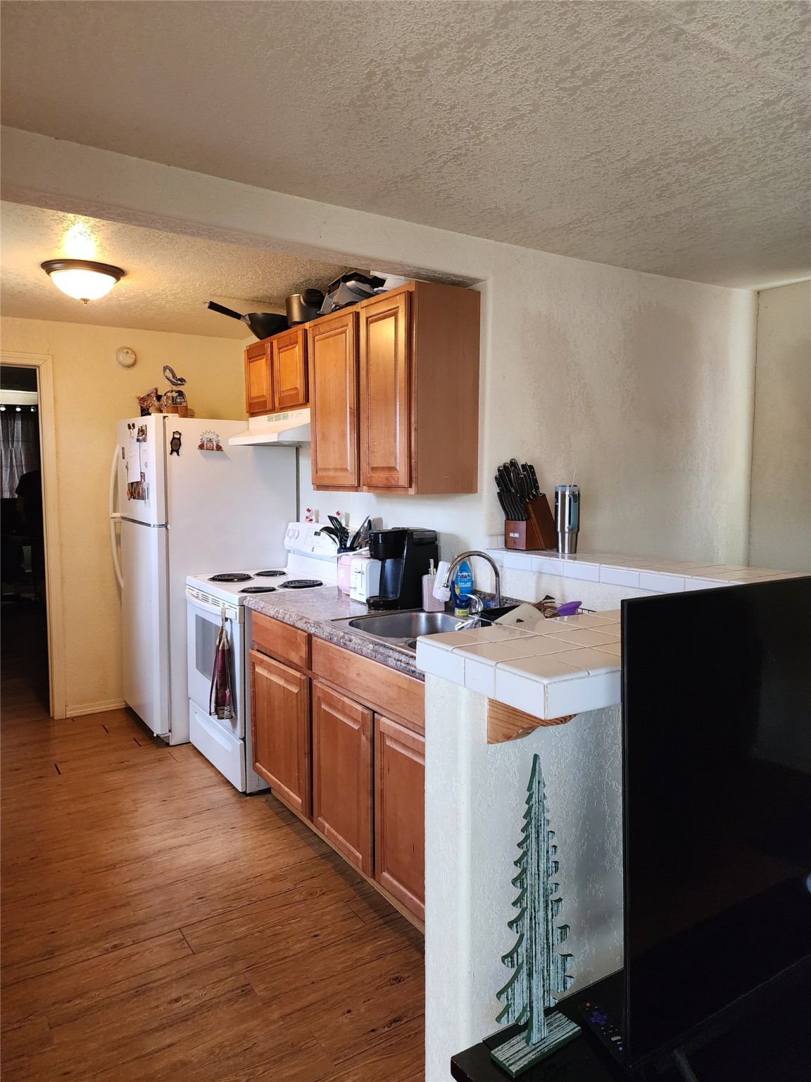 505 E 10th Street Property Photo 12