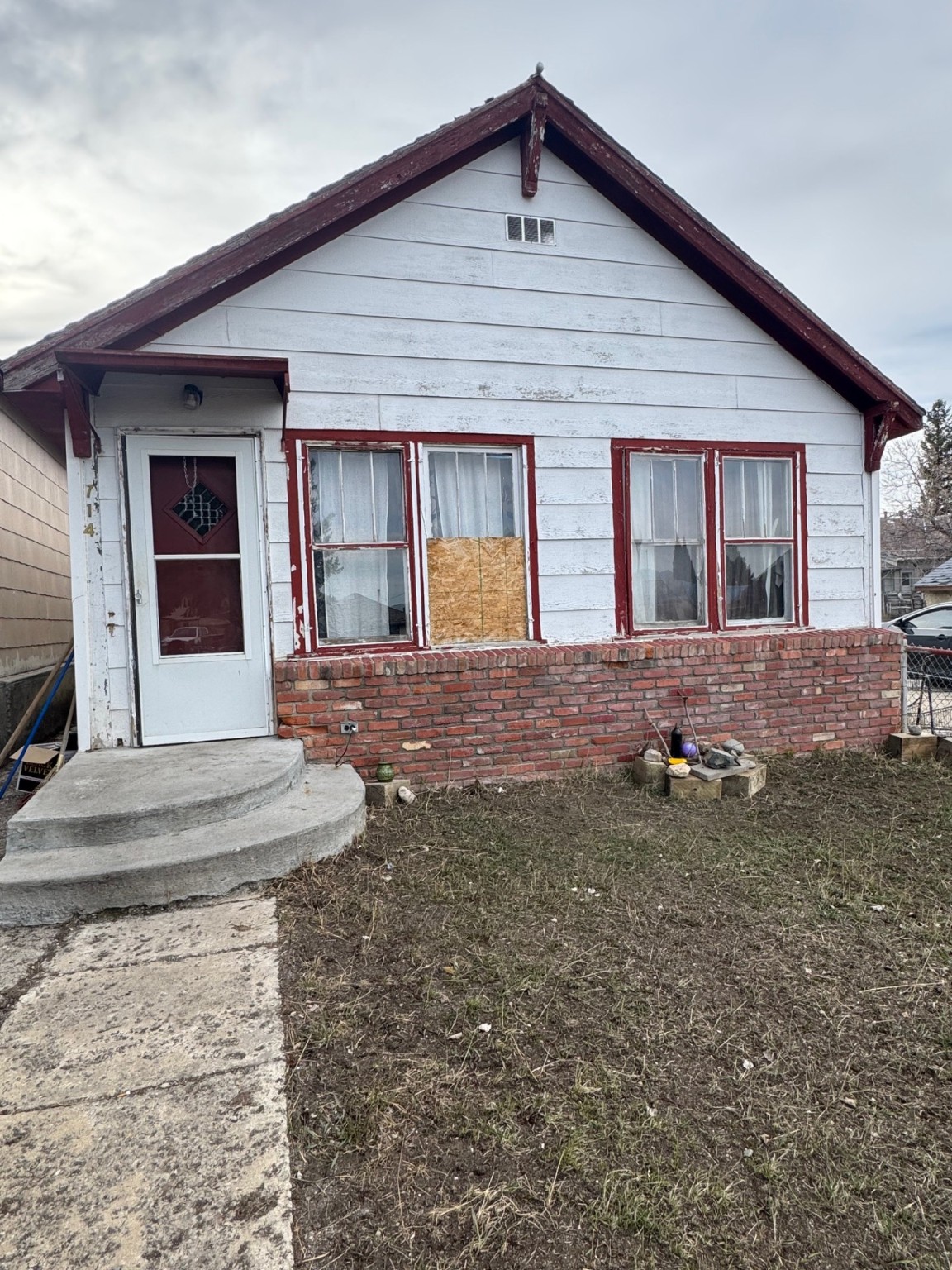 714 Ash Street Property Photo 1