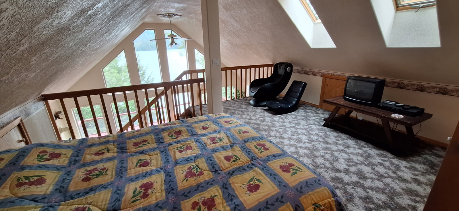 404 Halo Drive Property Photo 33