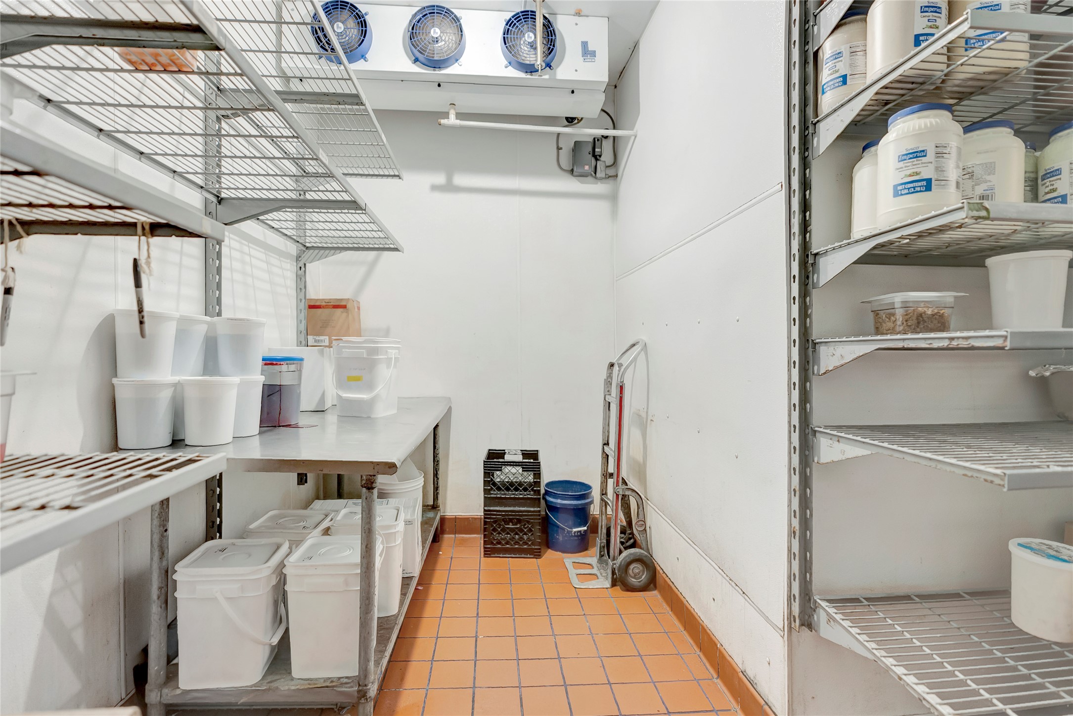 201 W Railroad Street Property Photo 28