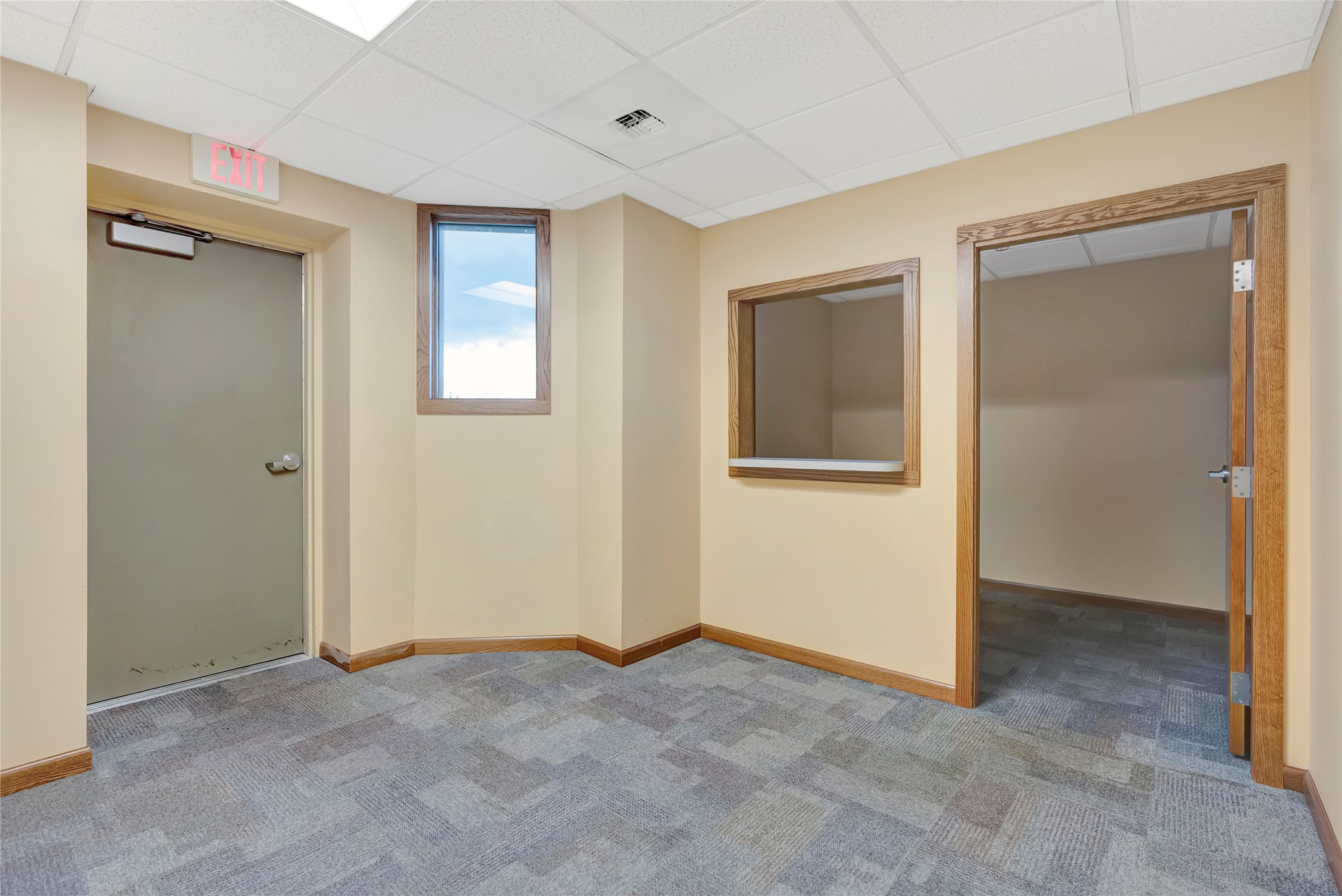 201 W Railroad Street Property Photo 38